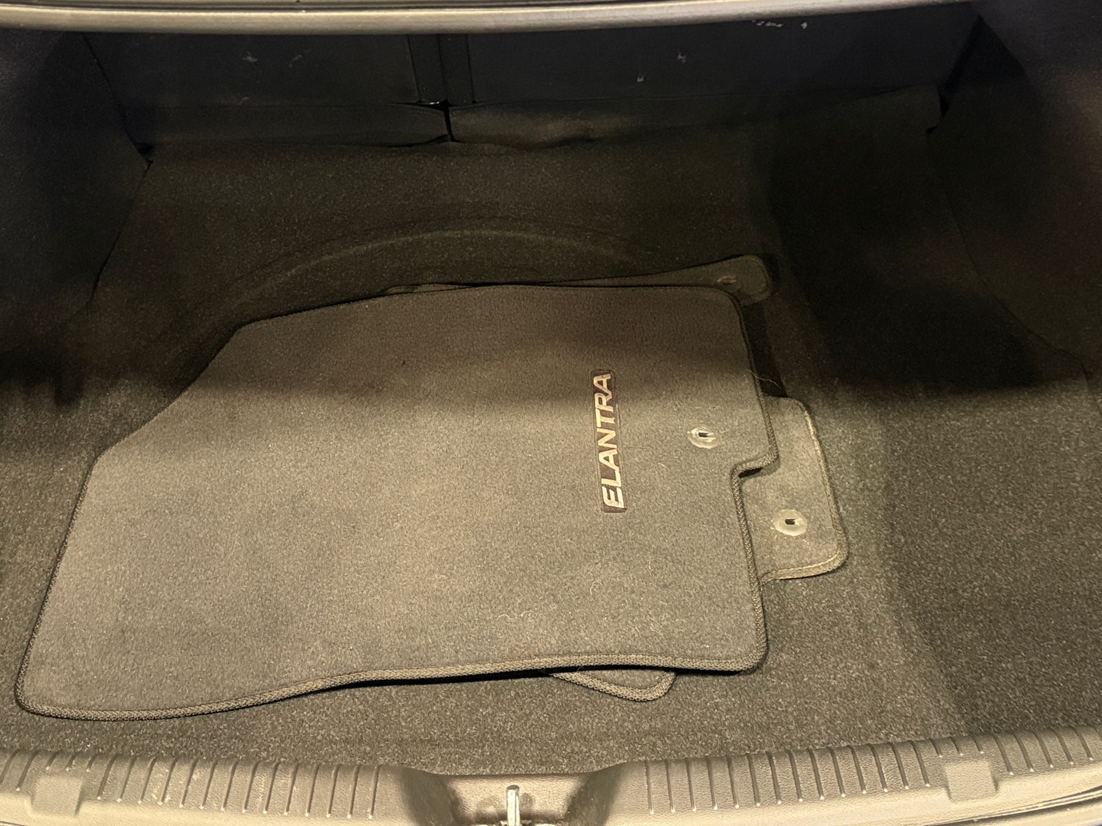 Thumbnail: 2016 Hyundai Elantra - 7