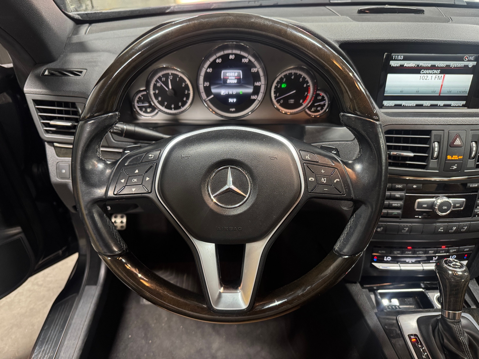 Thumbnail: 2013 Mercedes-Benz E-Class - 4