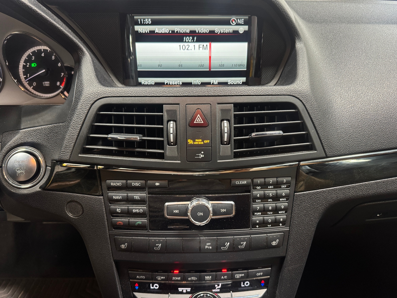 Thumbnail: 2013 Mercedes-Benz E-Class - 3