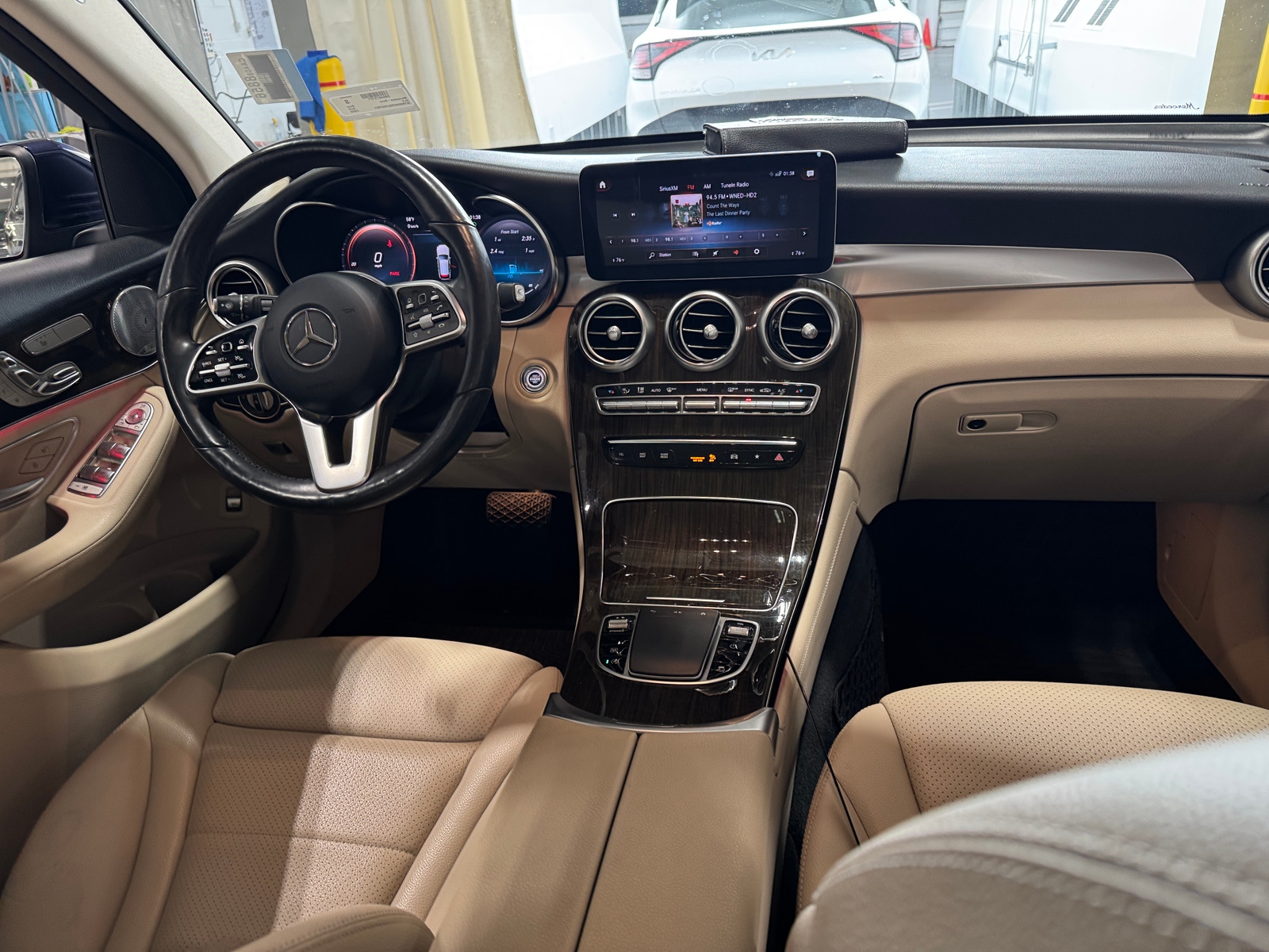 Thumbnail: 2020 Mercedes-Benz GLC - 2