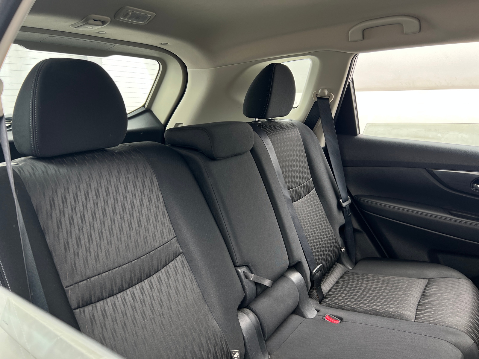 Thumbnail: 2017 Nissan Rogue - 6