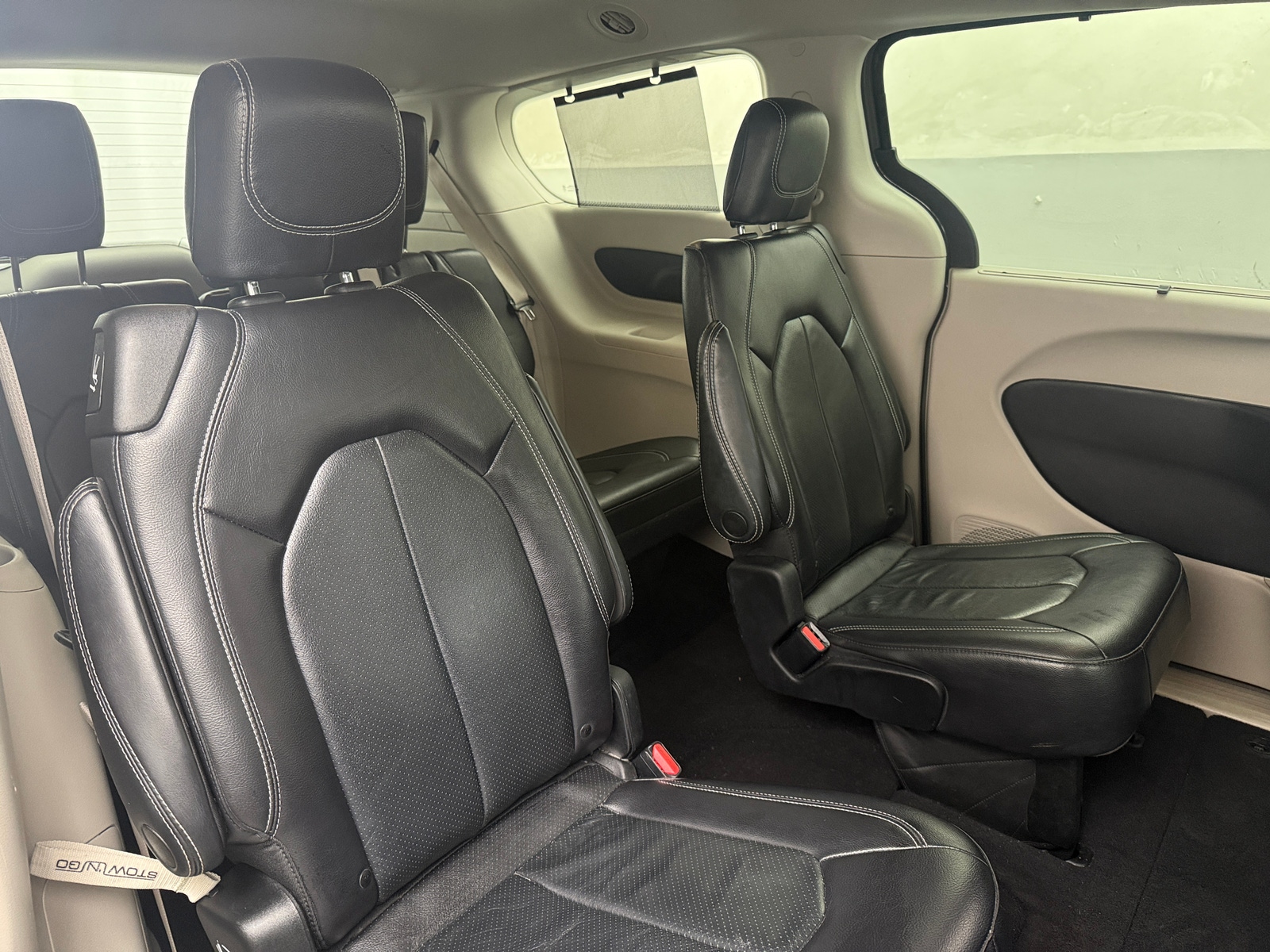 Thumbnail: 2022 Chrysler Pacifica - 5