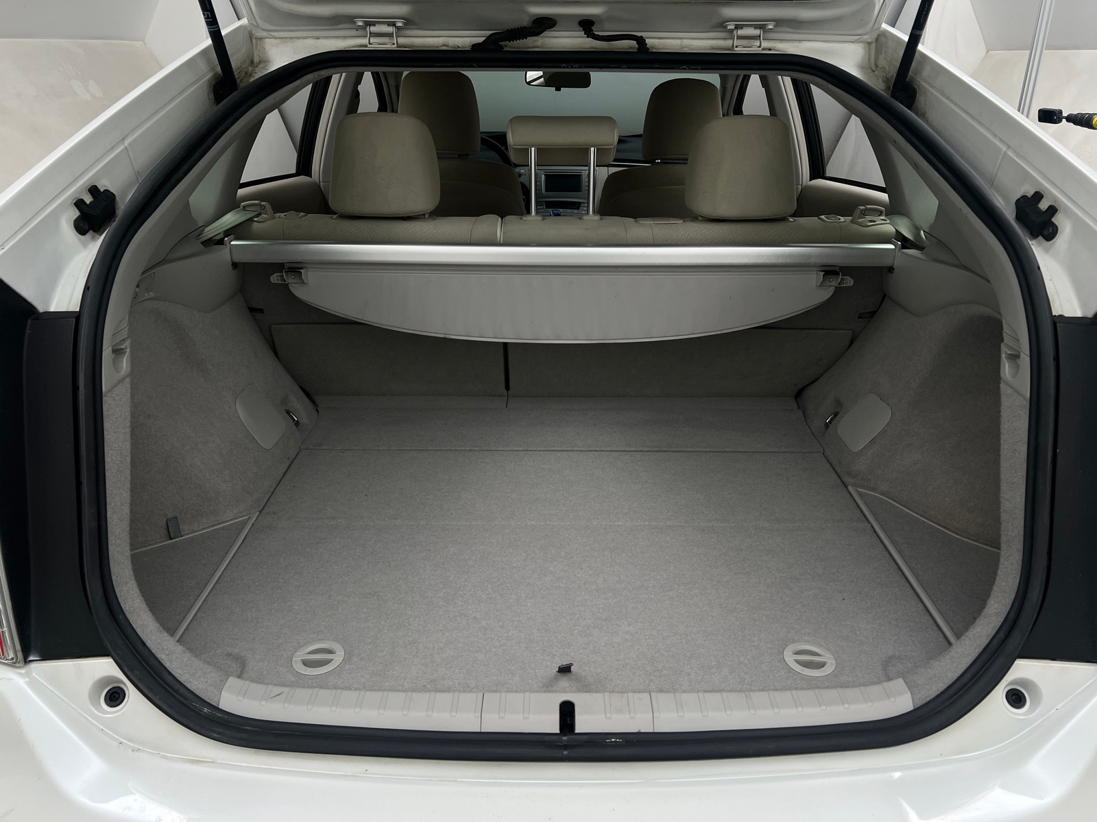 Thumbnail: 2014 Toyota Prius - 7