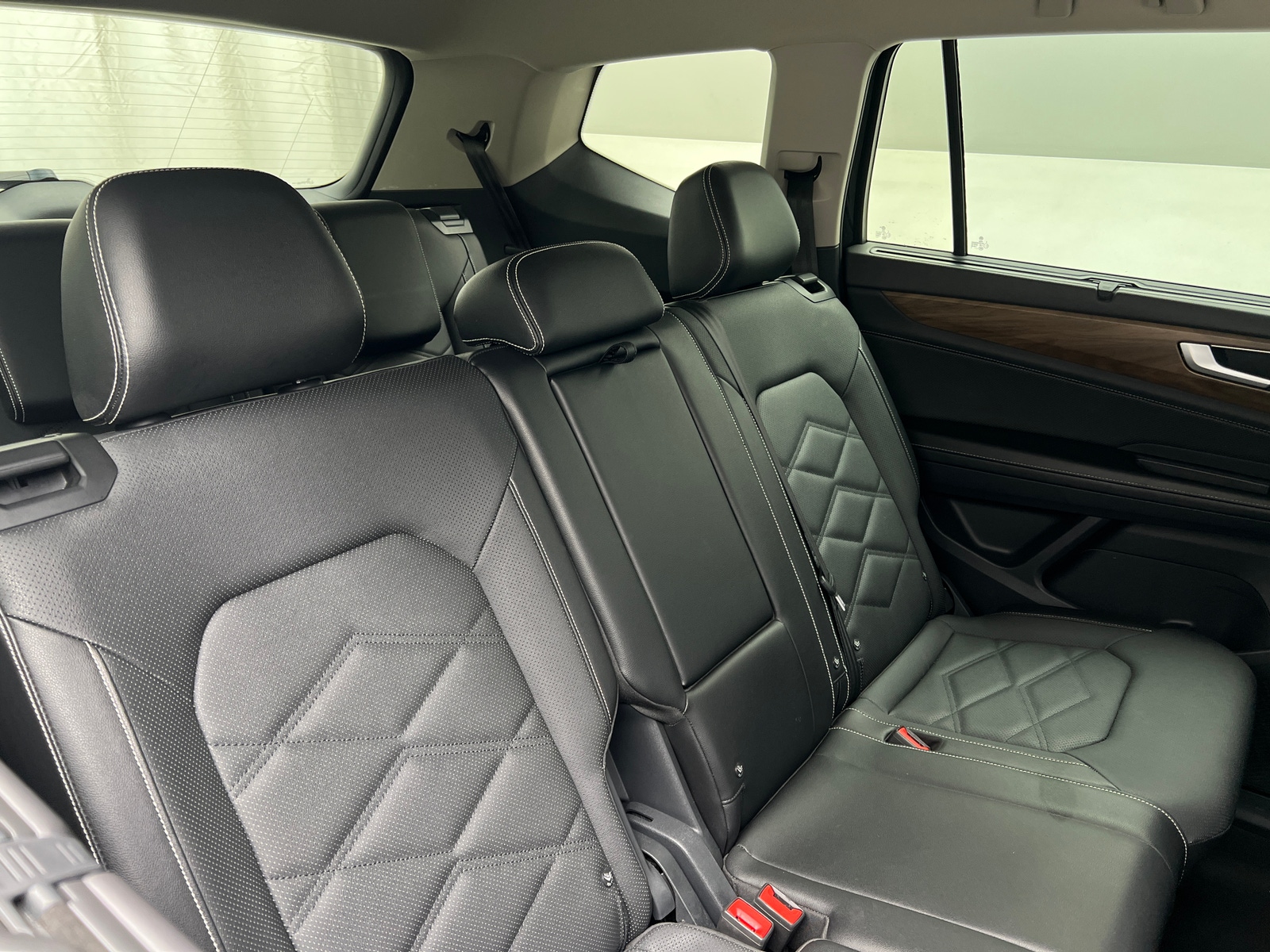 Thumbnail: 2025 Volkswagen Atlas - 5