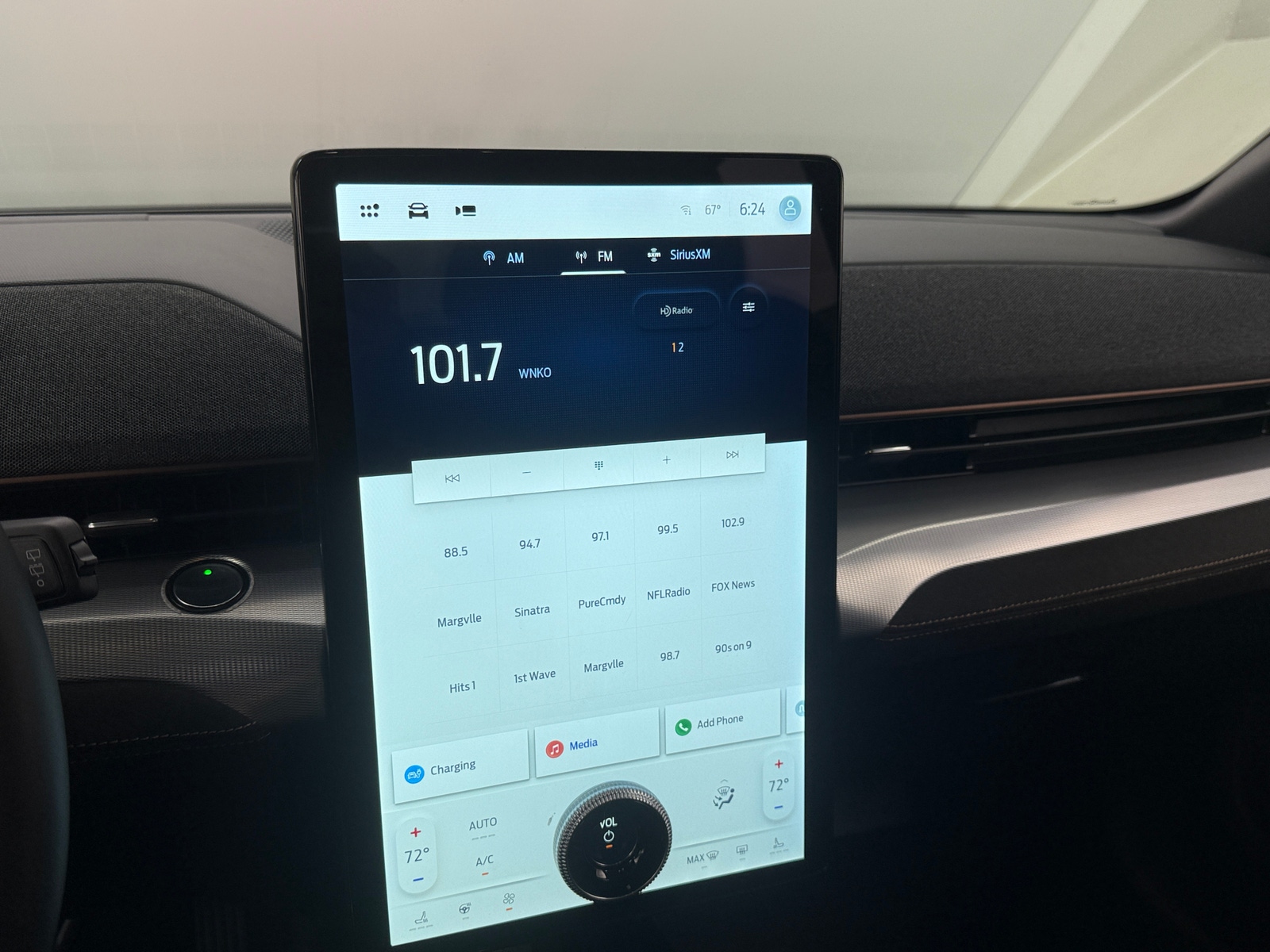 Thumbnail: 2022 Ford Mustang Mach-E - 3