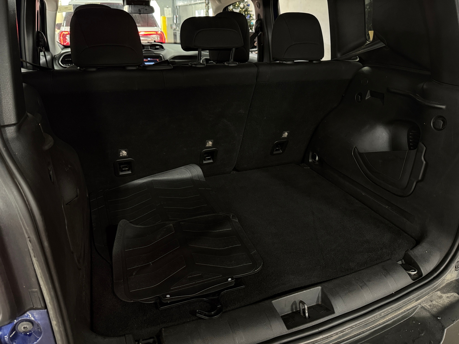 Thumbnail: 2021 Jeep Renegade - 7