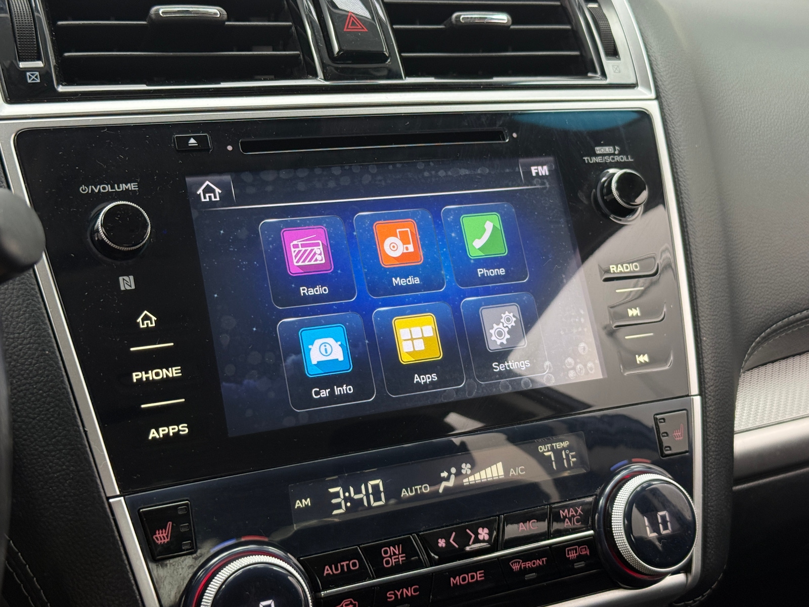 Thumbnail: 2018 Subaru Legacy - 4