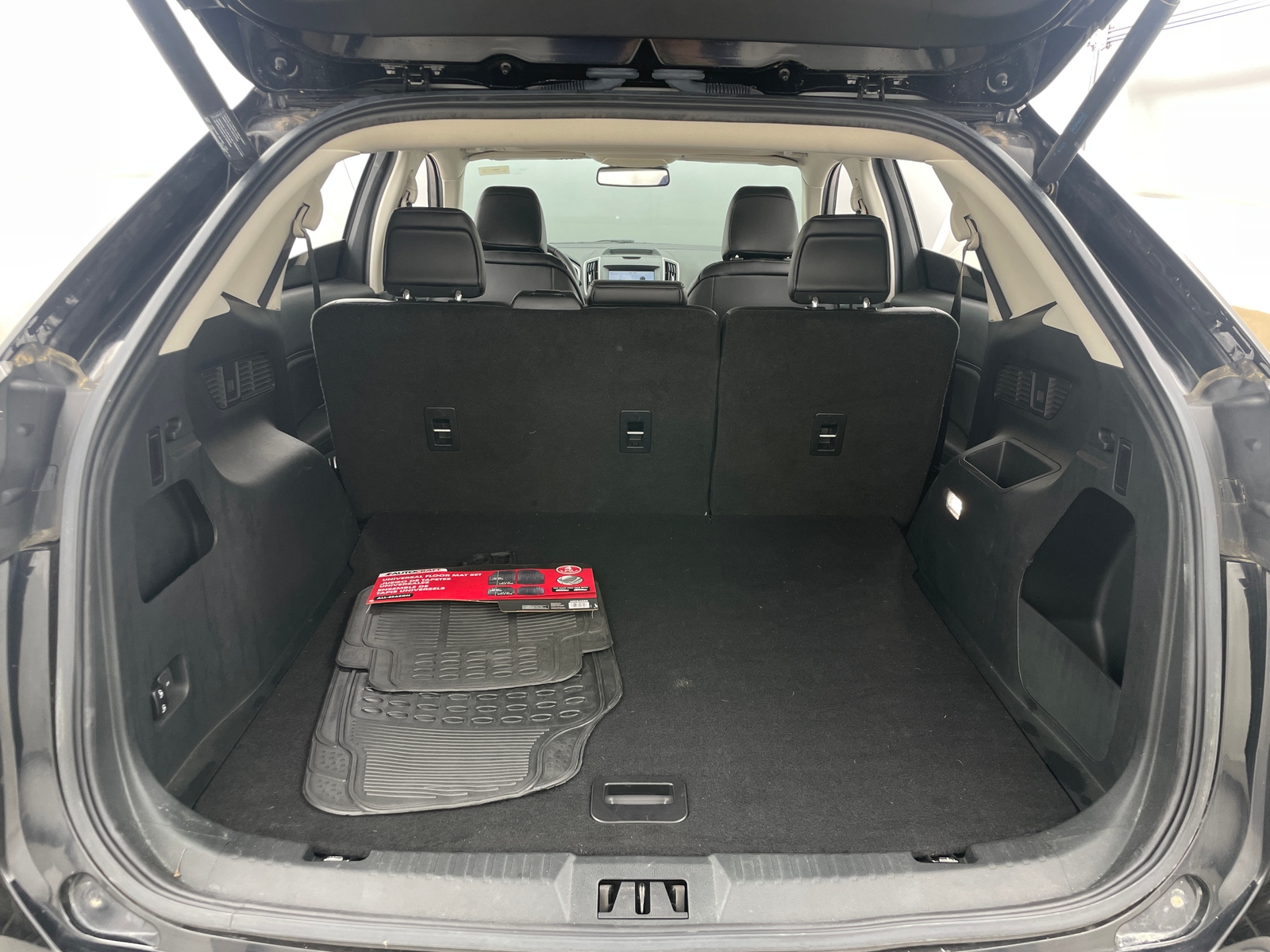 Thumbnail: 2020 Ford Edge - 6