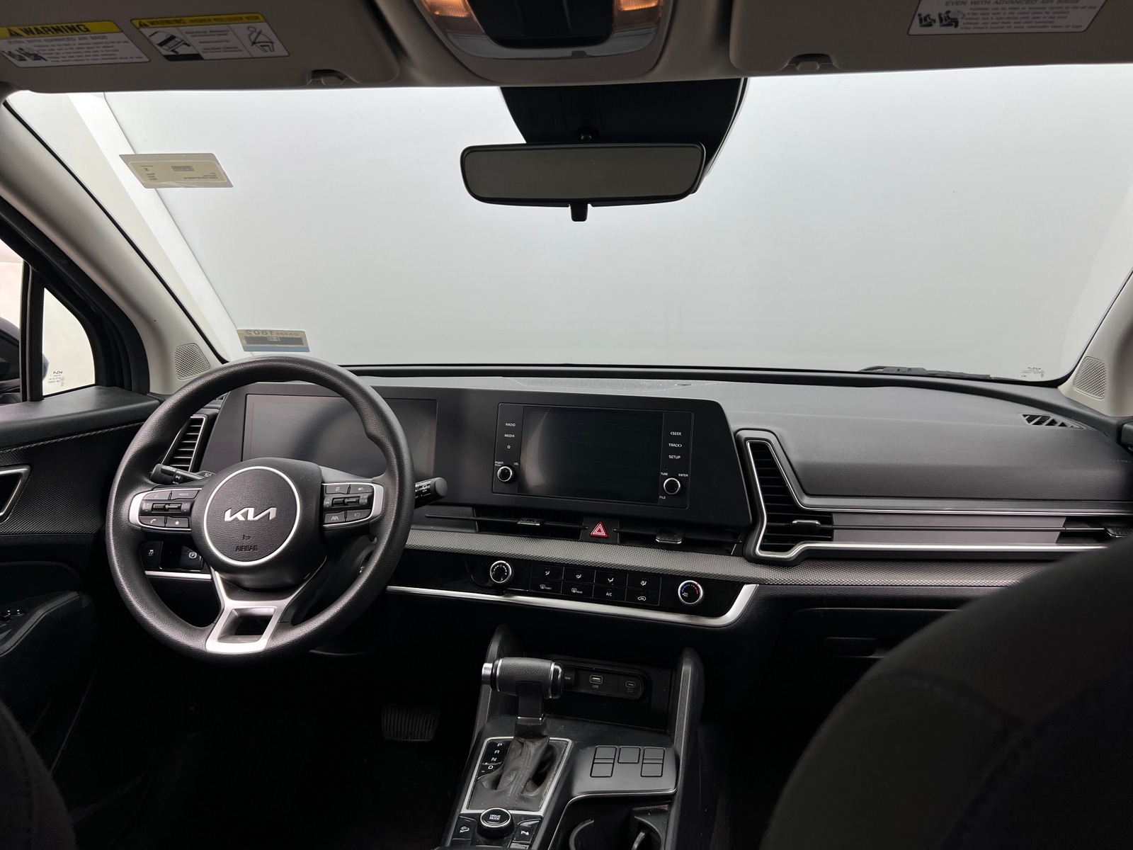 Thumbnail: 2023 Kia Sportage - 3