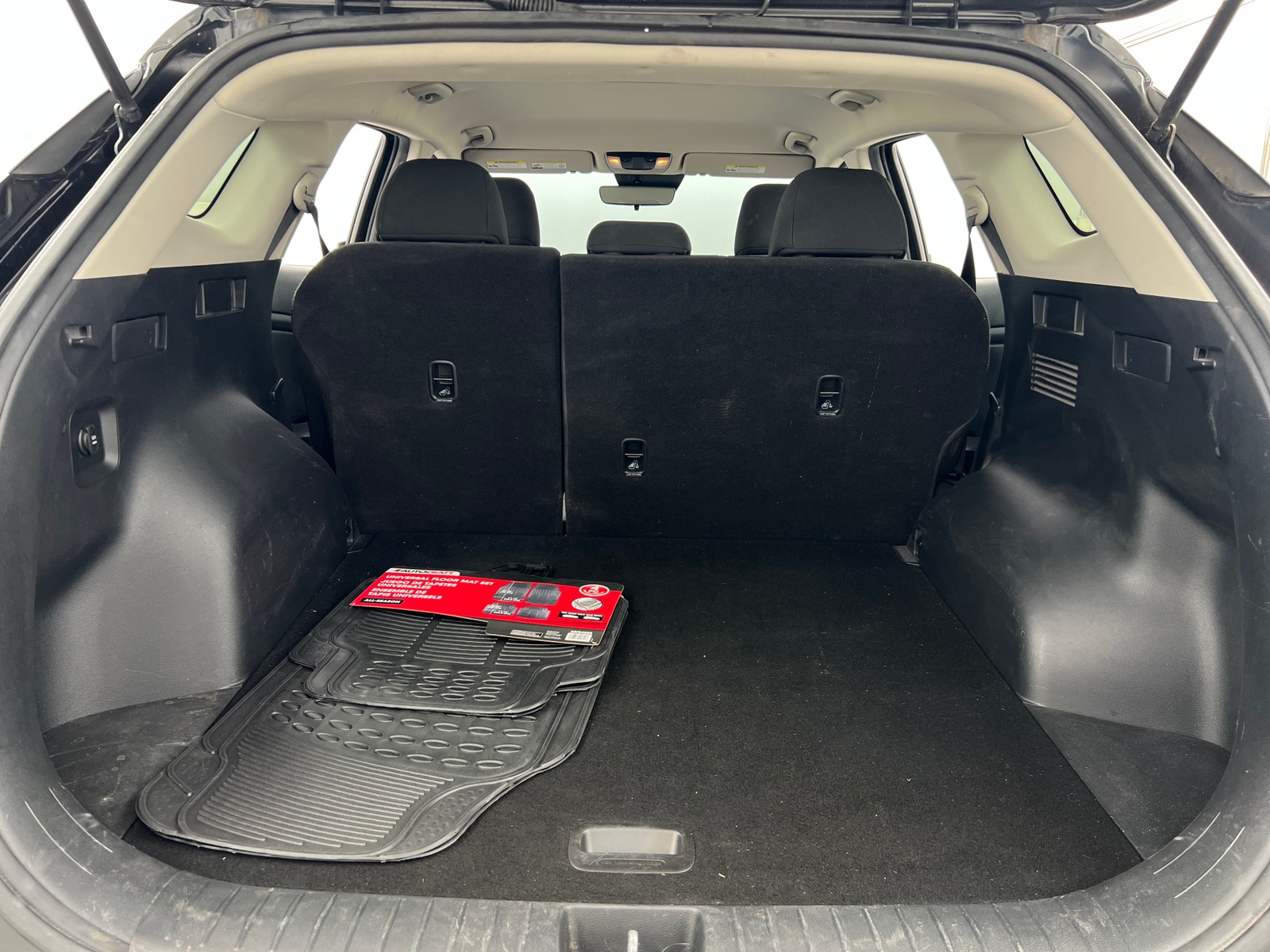 Thumbnail: 2023 Kia Sportage - 7