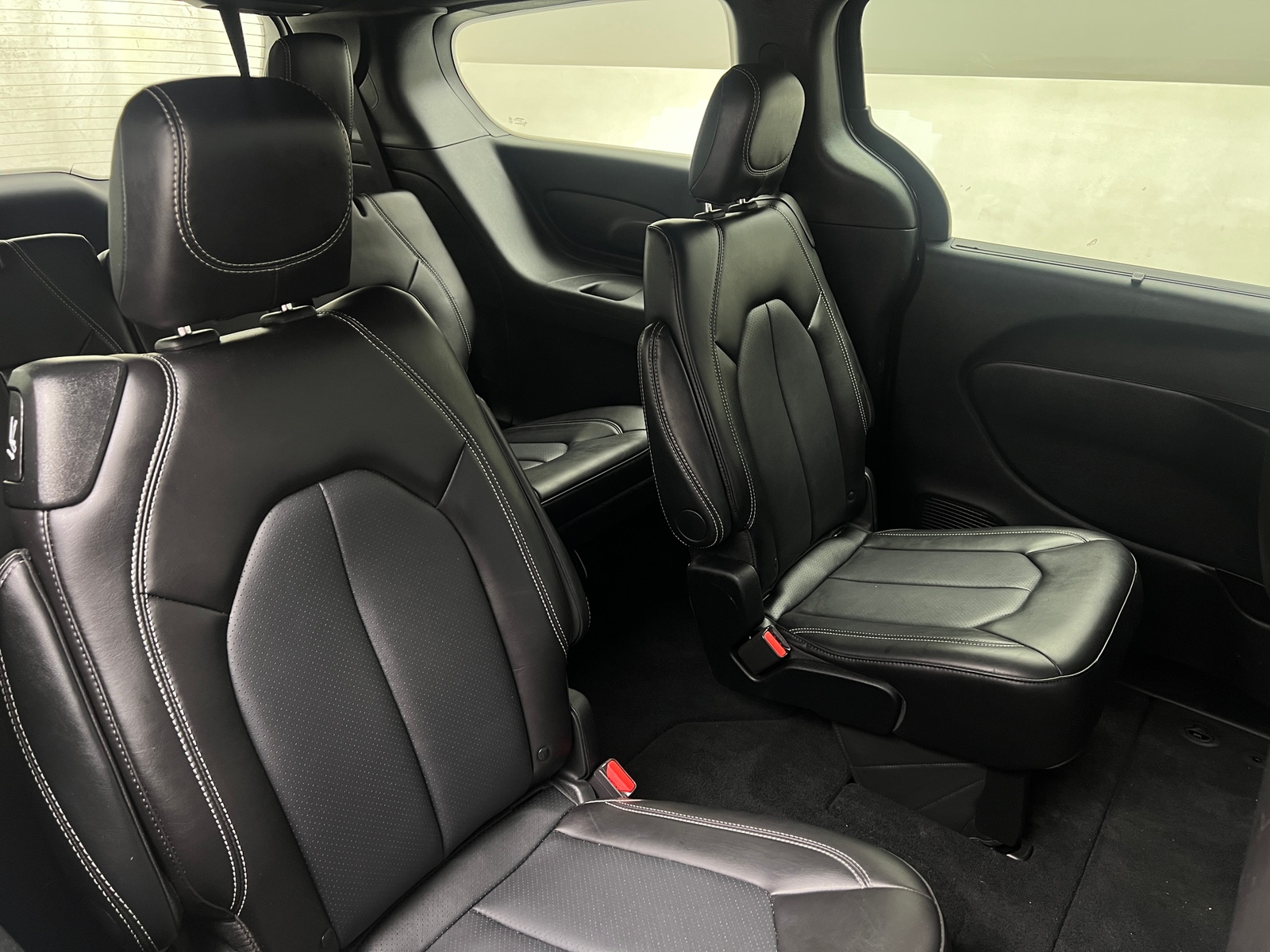 Thumbnail: 2025 Chrysler Pacifica - 5