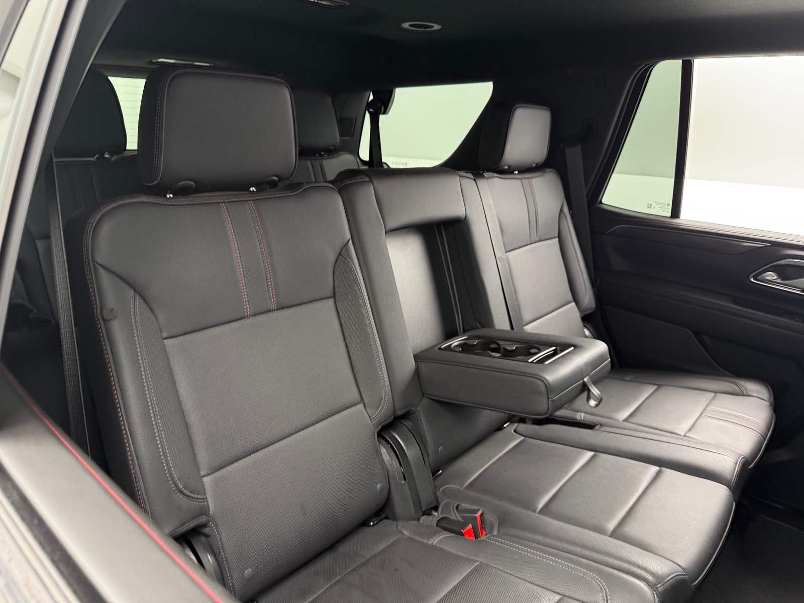 Thumbnail: 2022 Chevrolet Tahoe - 5