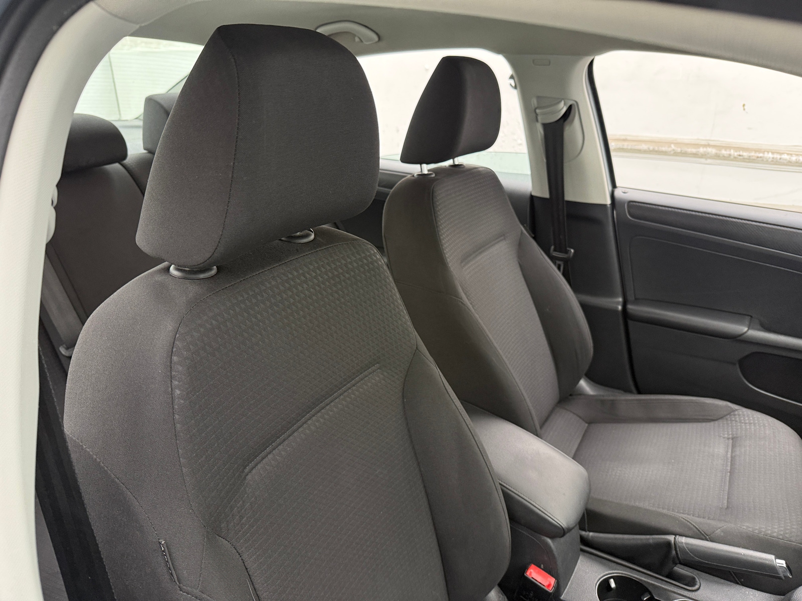 Thumbnail: 2015 Volkswagen Jetta - 2