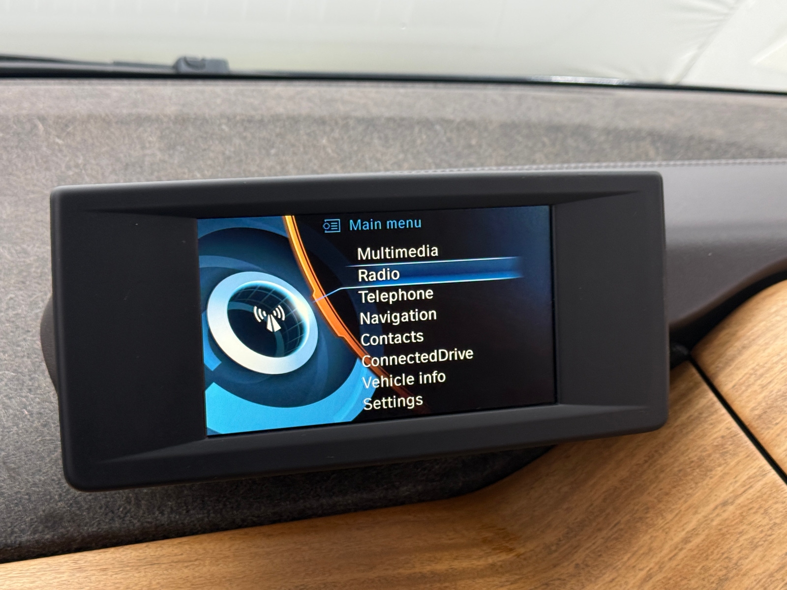 Thumbnail: 2015 BMW i3 - 3