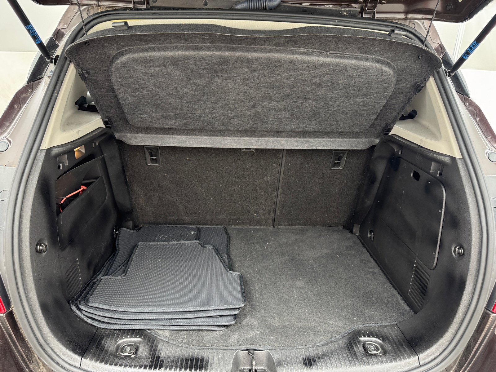 Thumbnail: 2016 Buick Encore - 6