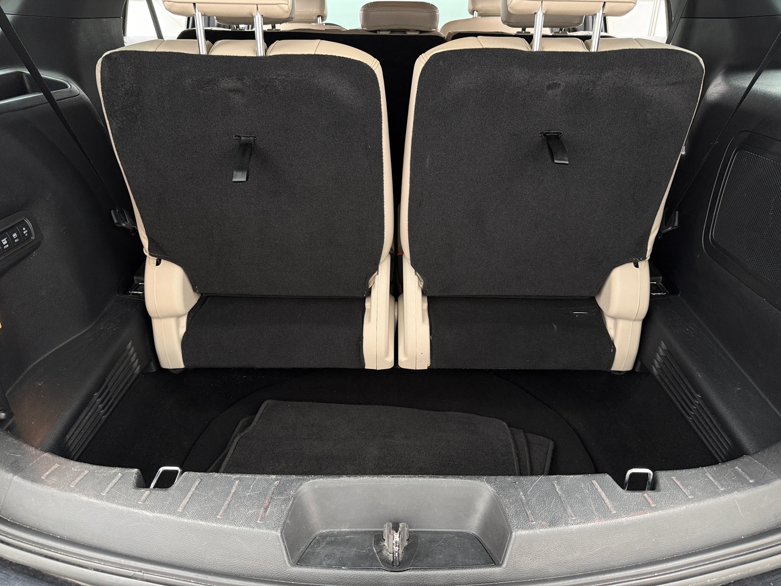 Thumbnail: 2018 Ford Explorer - 6