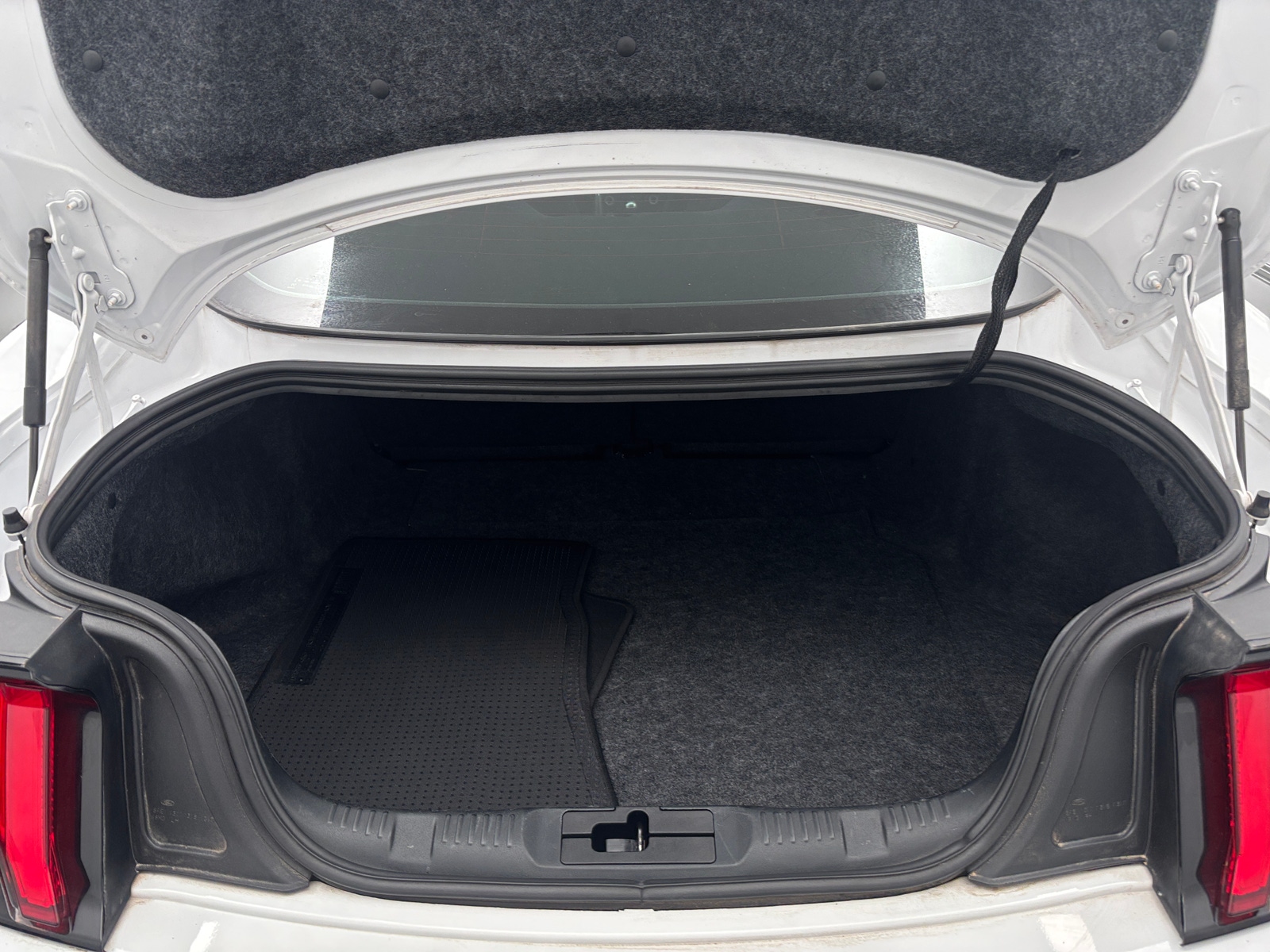 Thumbnail: 2019 Ford Mustang - 5