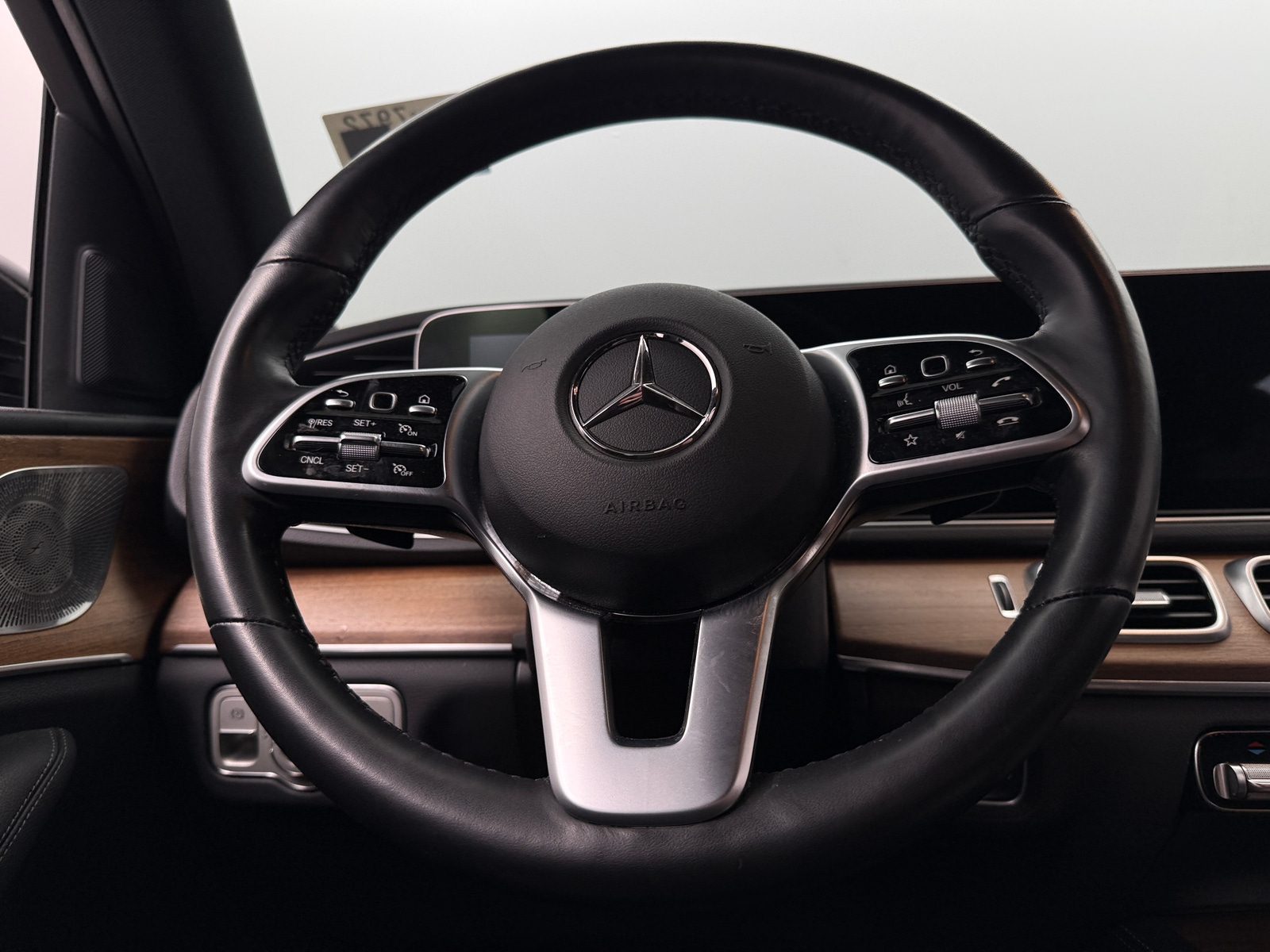 Thumbnail: 2022 Mercedes-Benz GLE - 4