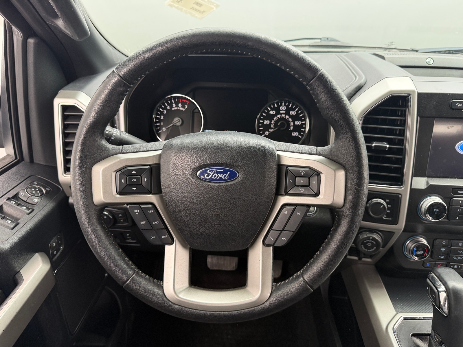 Thumbnail: 2019 Ford Econoline - 4