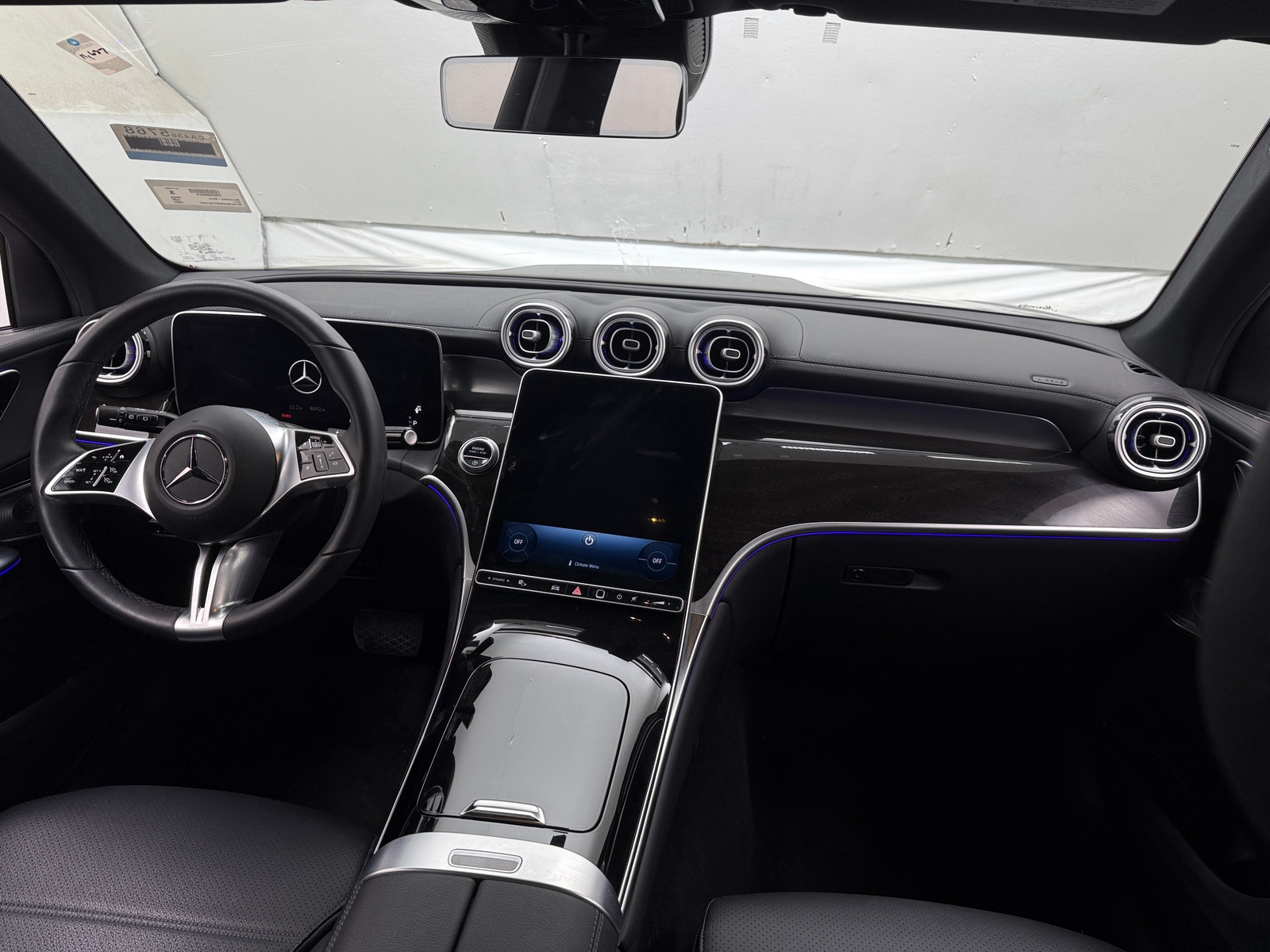 Thumbnail: 2023 Mercedes-Benz GLC - 2