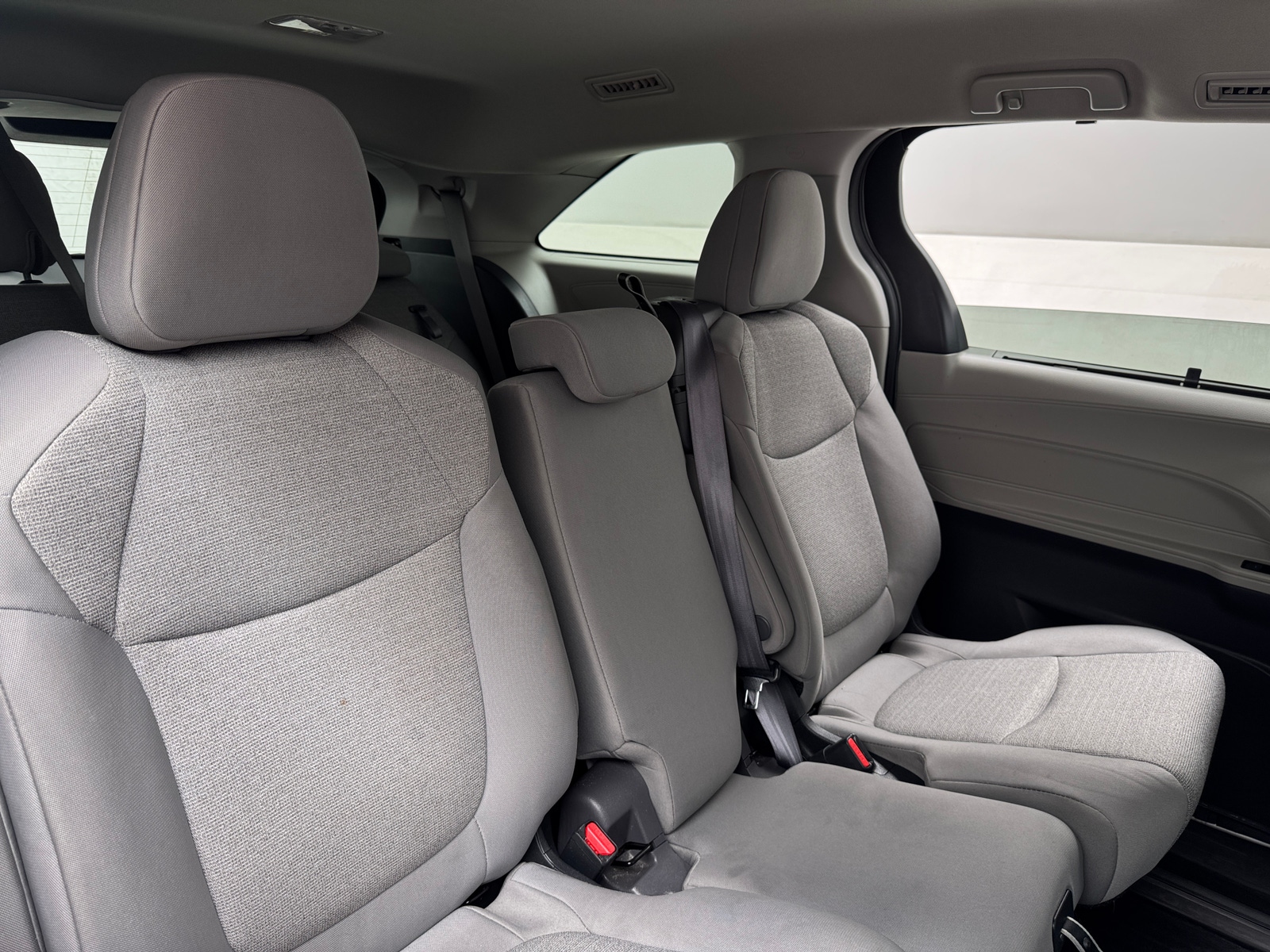 Thumbnail: 2024 Toyota Sienna - 6