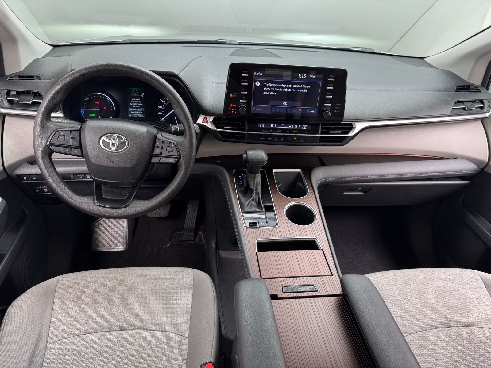 Thumbnail: 2024 Toyota Sienna - 3