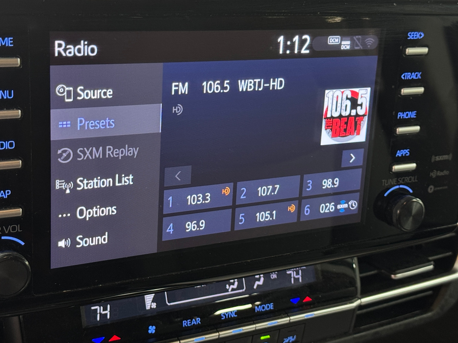 Thumbnail: 2024 Toyota Sienna - 4