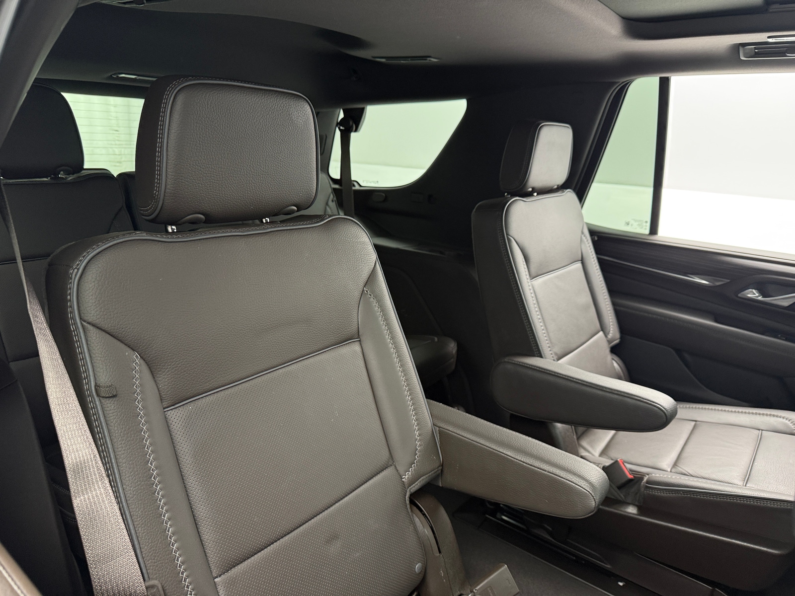 Thumbnail: 2023 GMC Yukon - 5