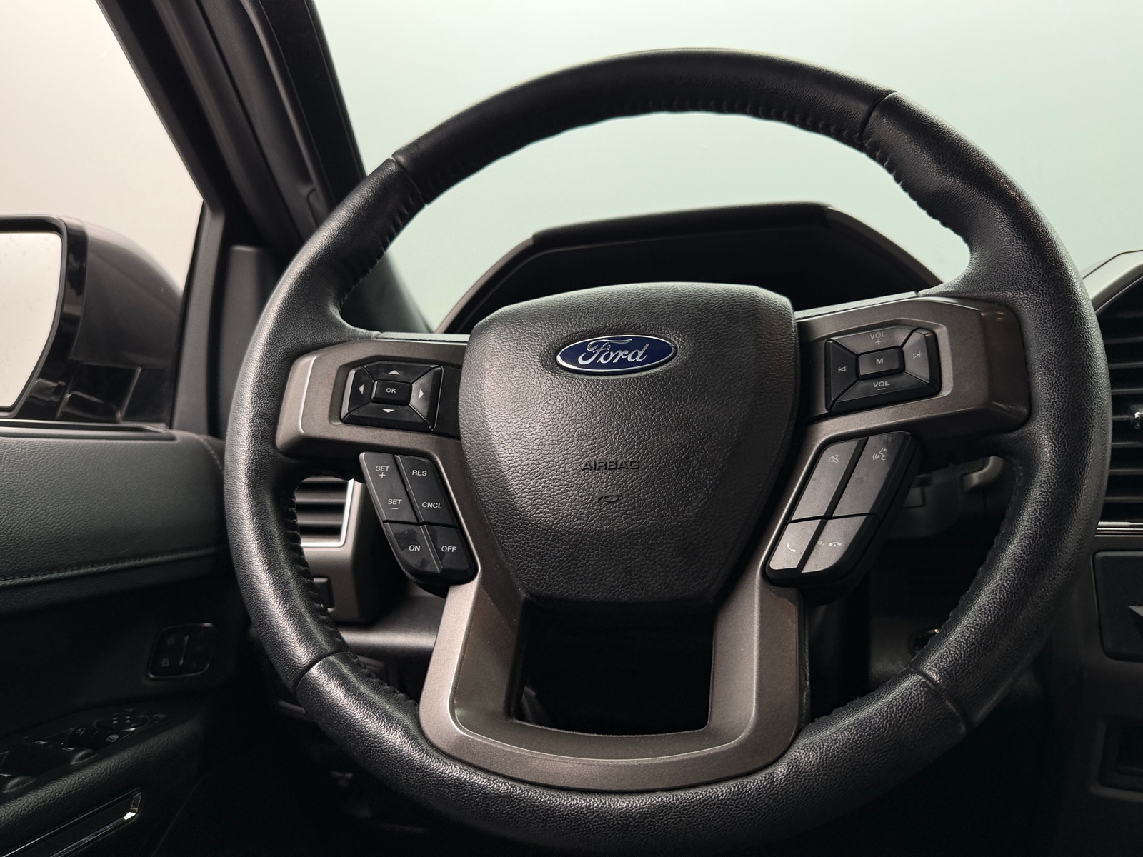 Thumbnail: 2020 Ford Expedition - 5