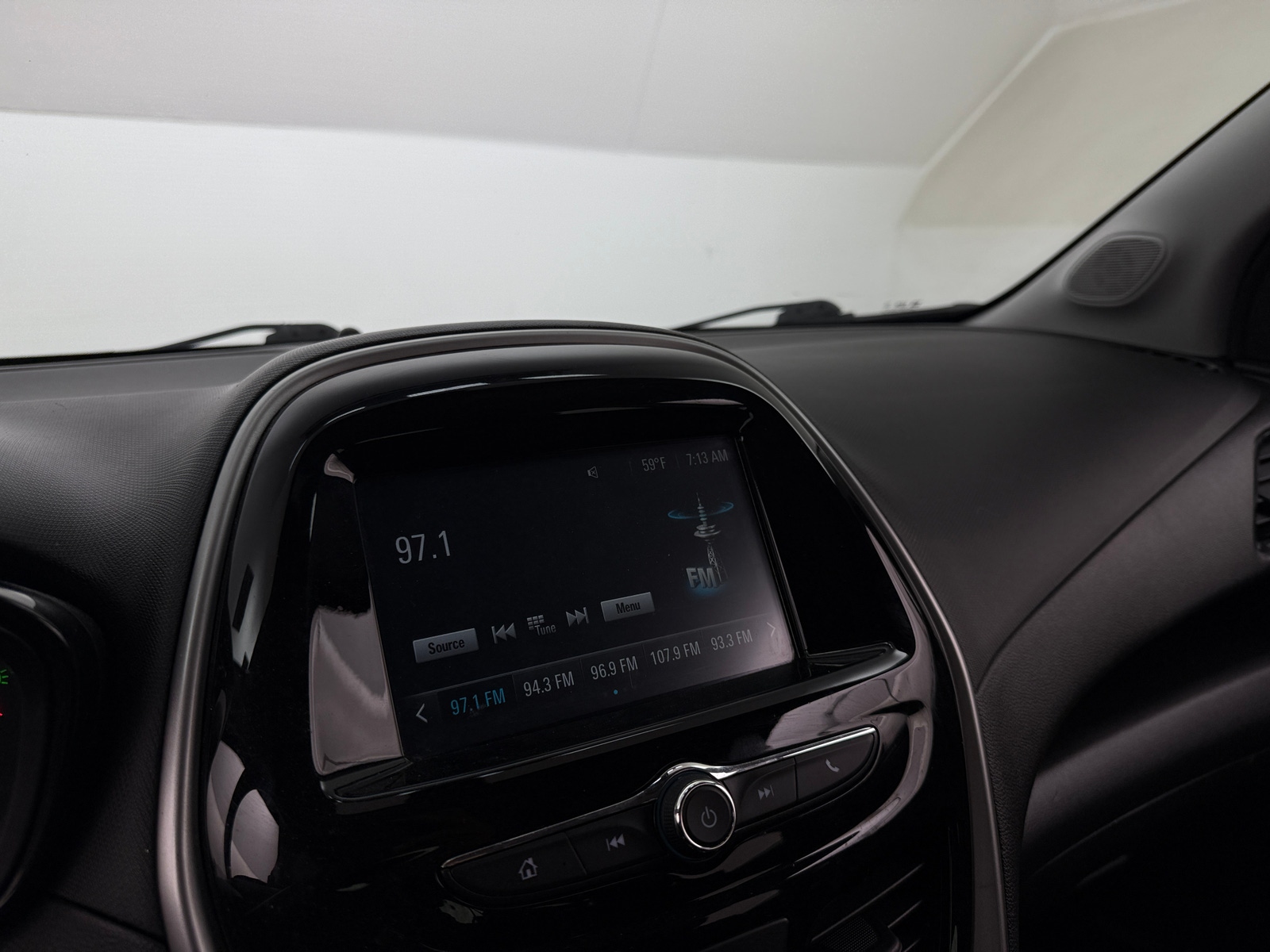 Thumbnail: 2017 Chevrolet Spark - 4