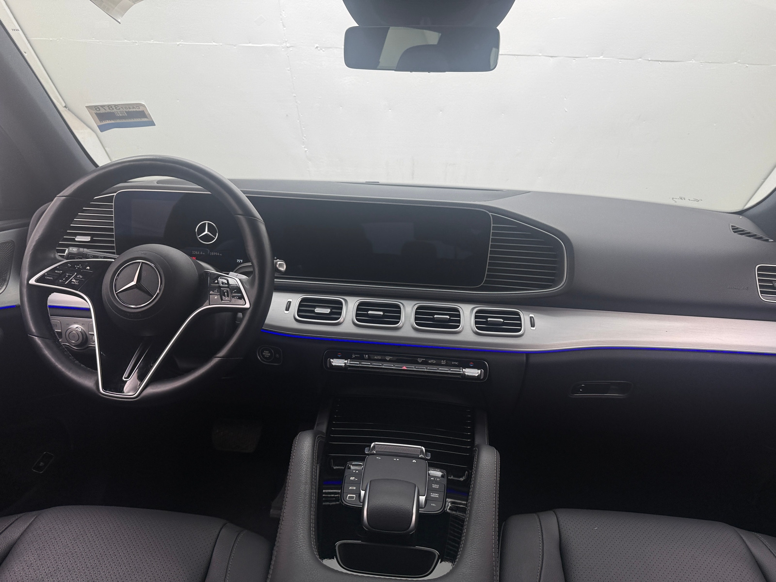 Thumbnail: 2025 Mercedes-Benz GLE - 2