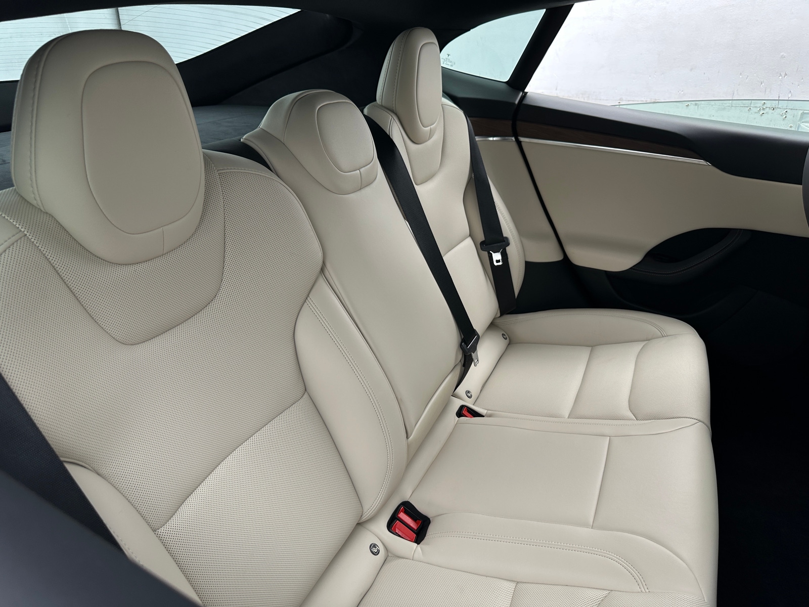 Thumbnail: 2022 Tesla Model S - 5