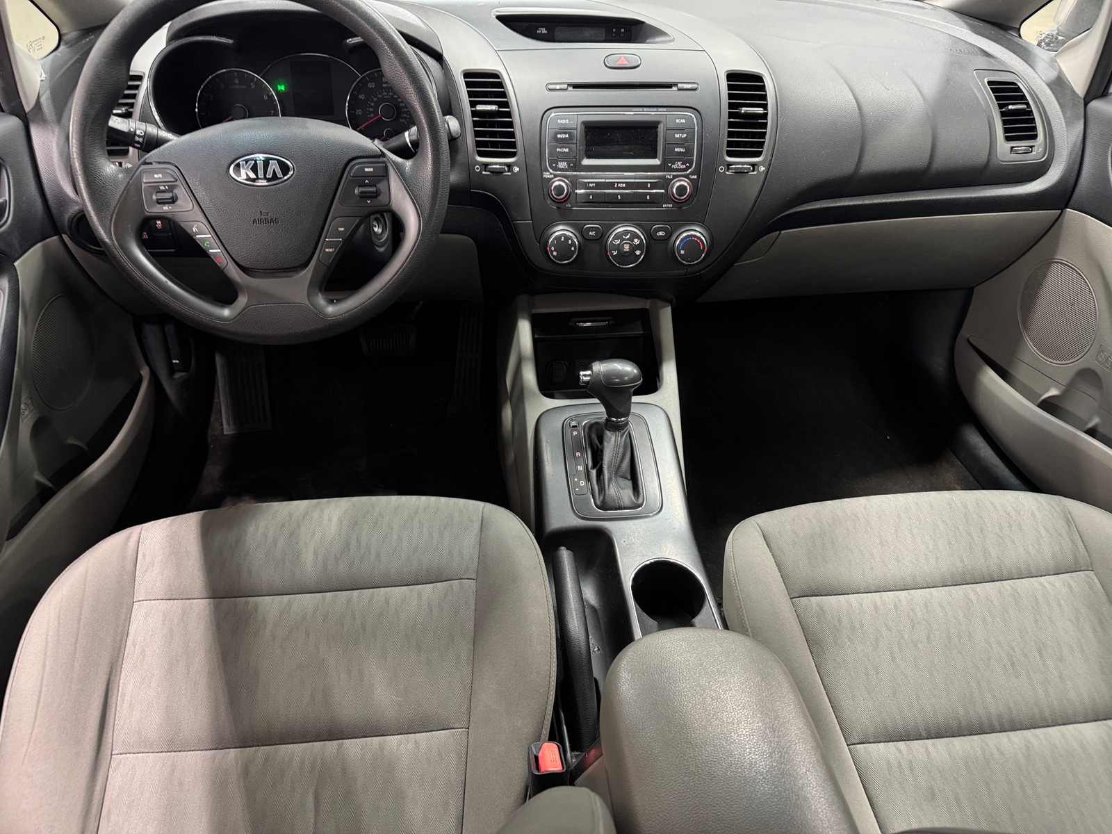 Thumbnail: 2016 Kia Forte - 3