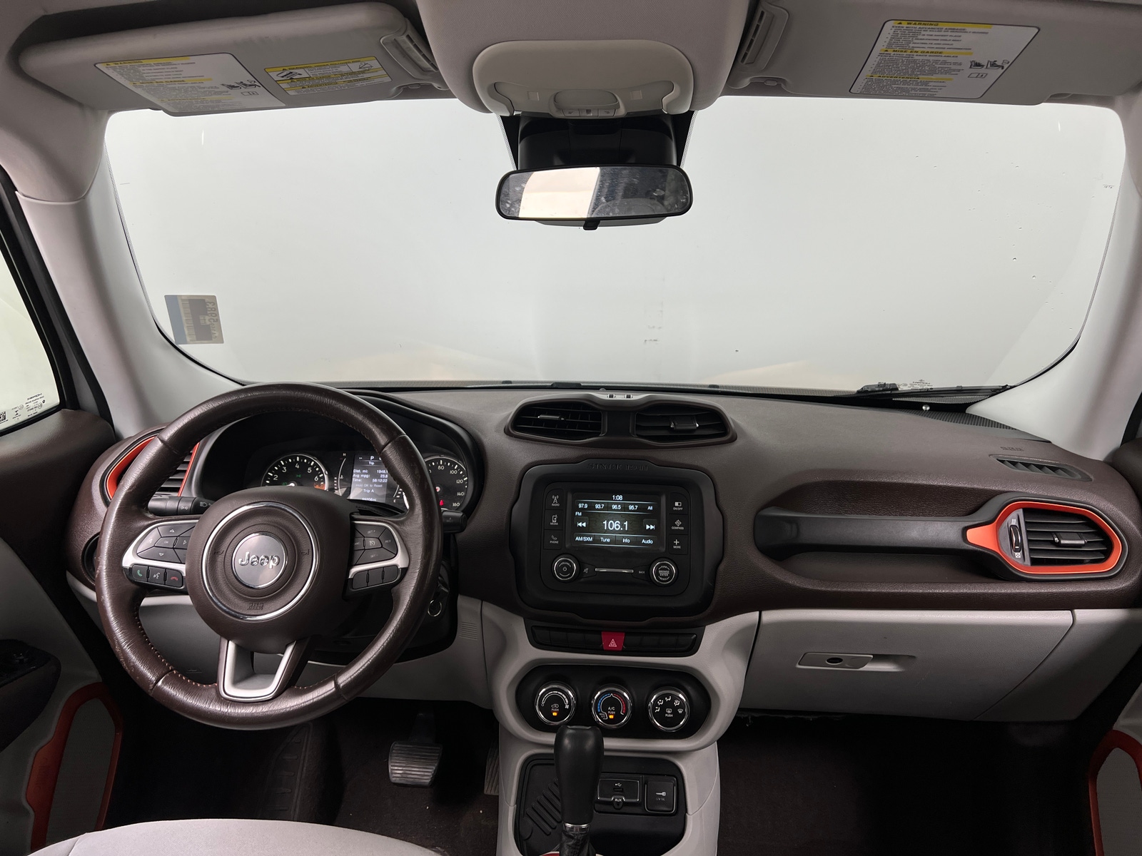 Thumbnail: 2015 Jeep Renegade - 3