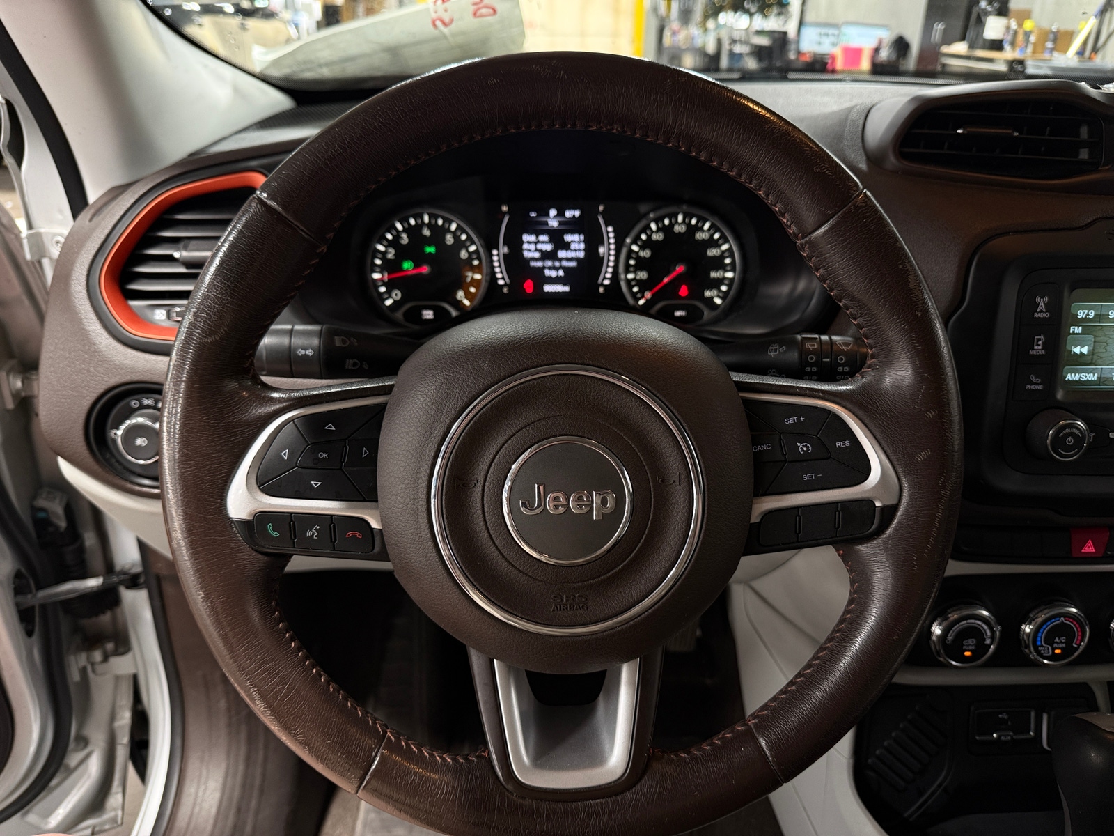 Thumbnail: 2015 Jeep Renegade - 5