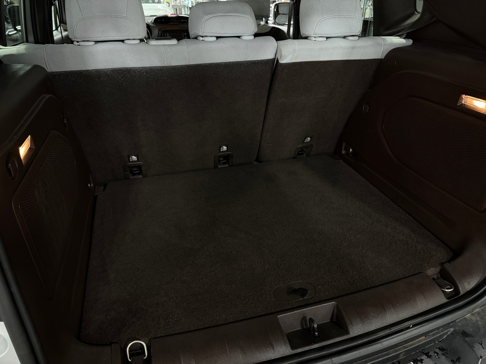 Thumbnail: 2015 Jeep Renegade - 7