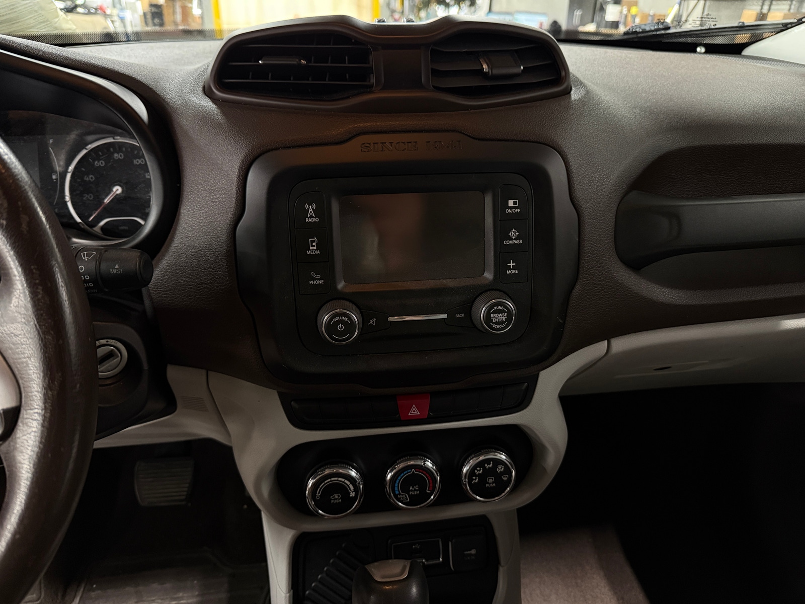 Thumbnail: 2015 Jeep Renegade - 4