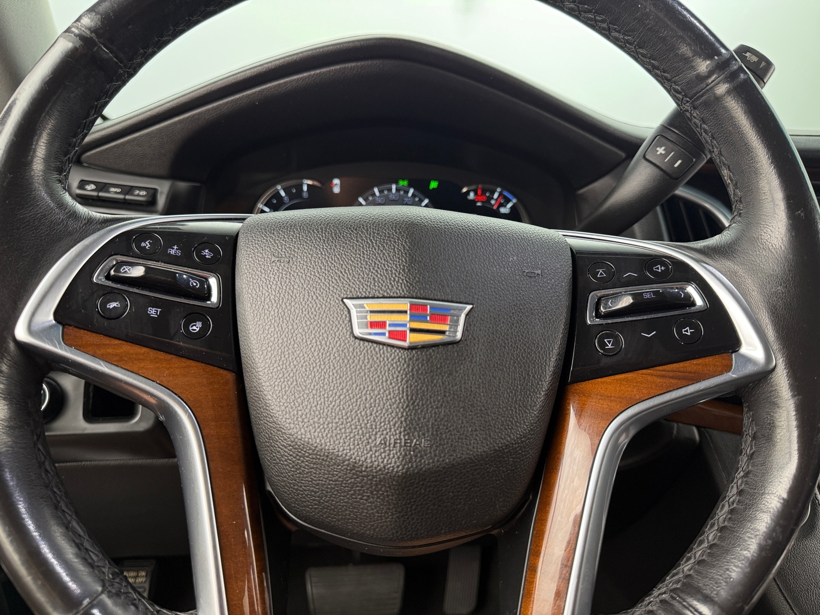 Thumbnail: 2019 Cadillac Escalade - 4