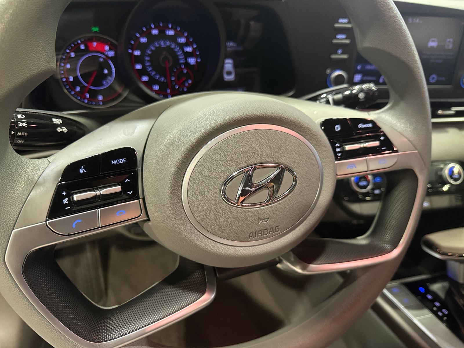 Thumbnail: 2023 Hyundai Elantra - 5