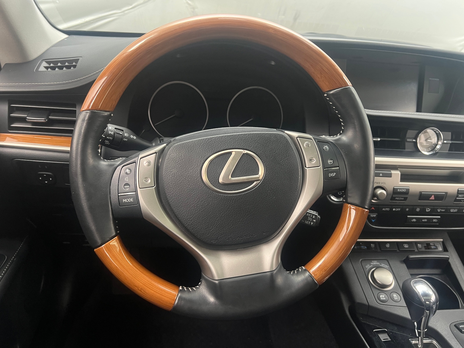 Thumbnail: 2013 Lexus ES - 4