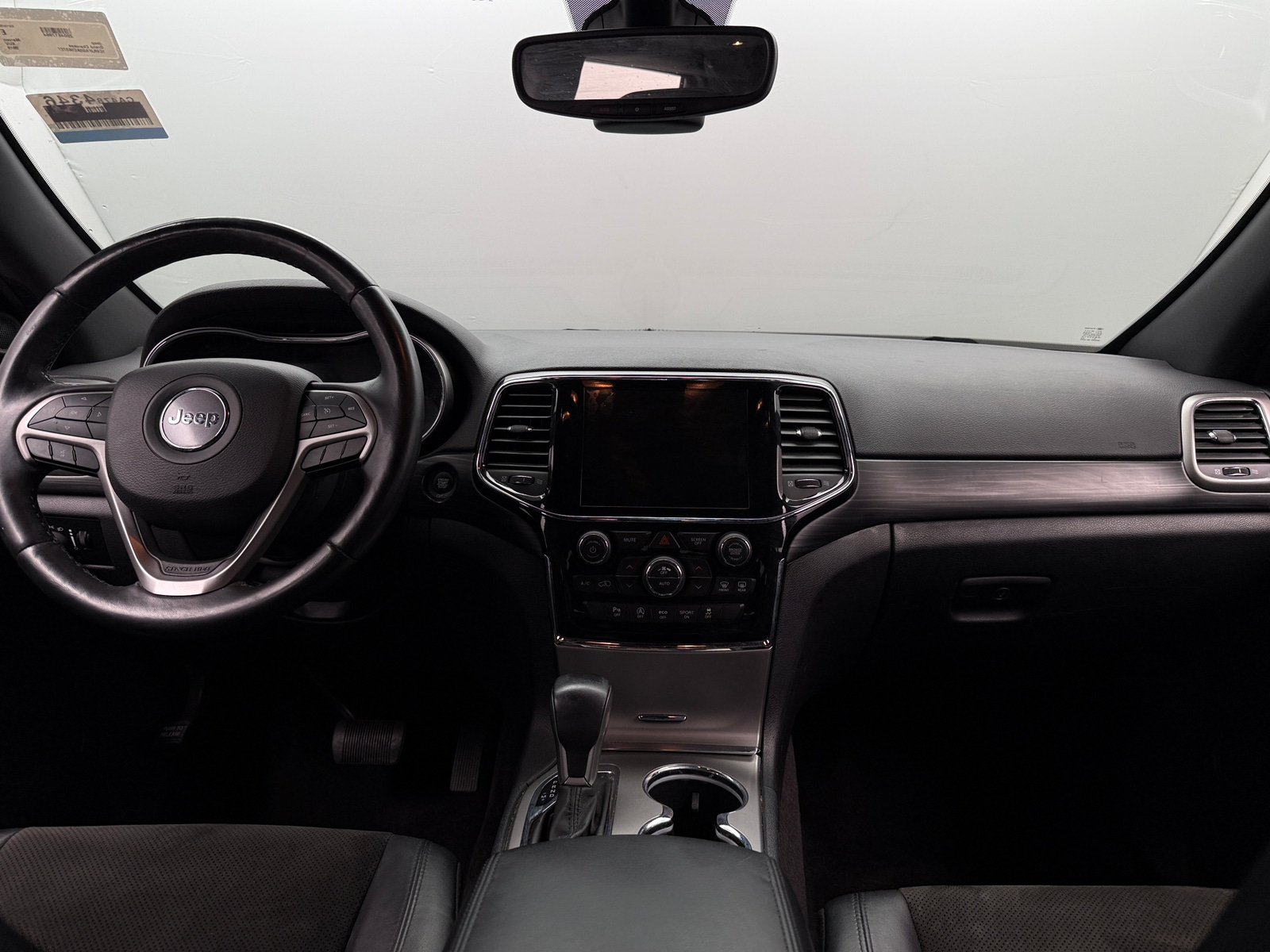 Thumbnail: 2019 Jeep Grand Cherokee - 3