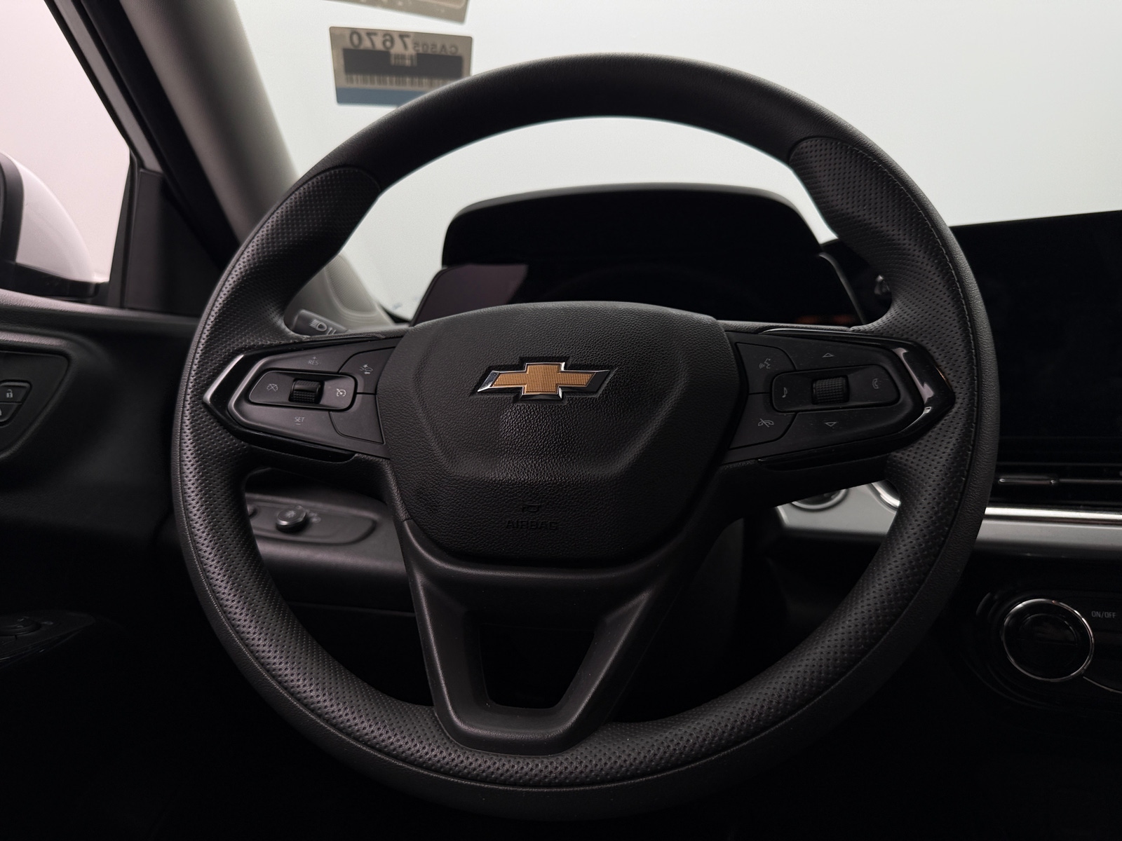 Thumbnail: 2025 Chevrolet Trax - 5