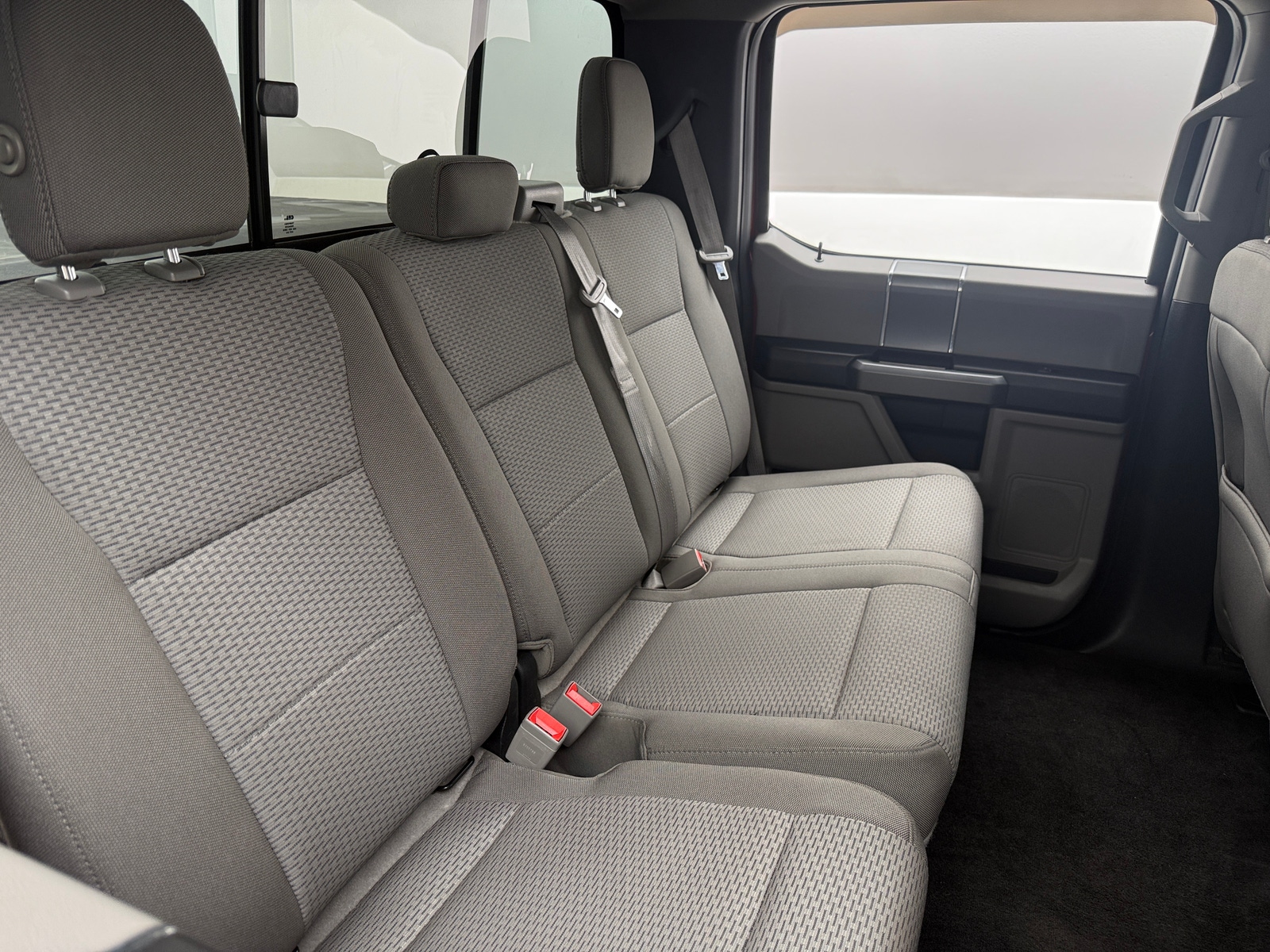 Thumbnail: 2018 Ford Econoline - 6