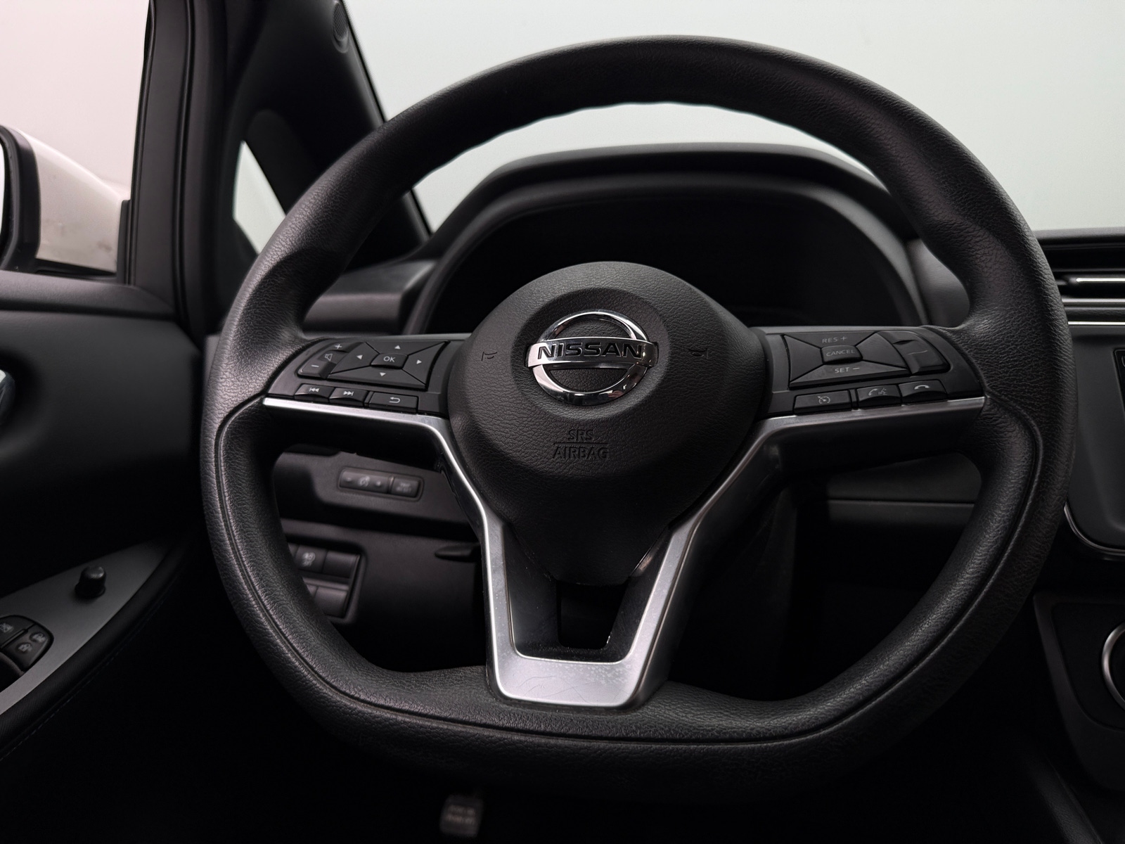 Thumbnail: 2019 Nissan Leaf - 5