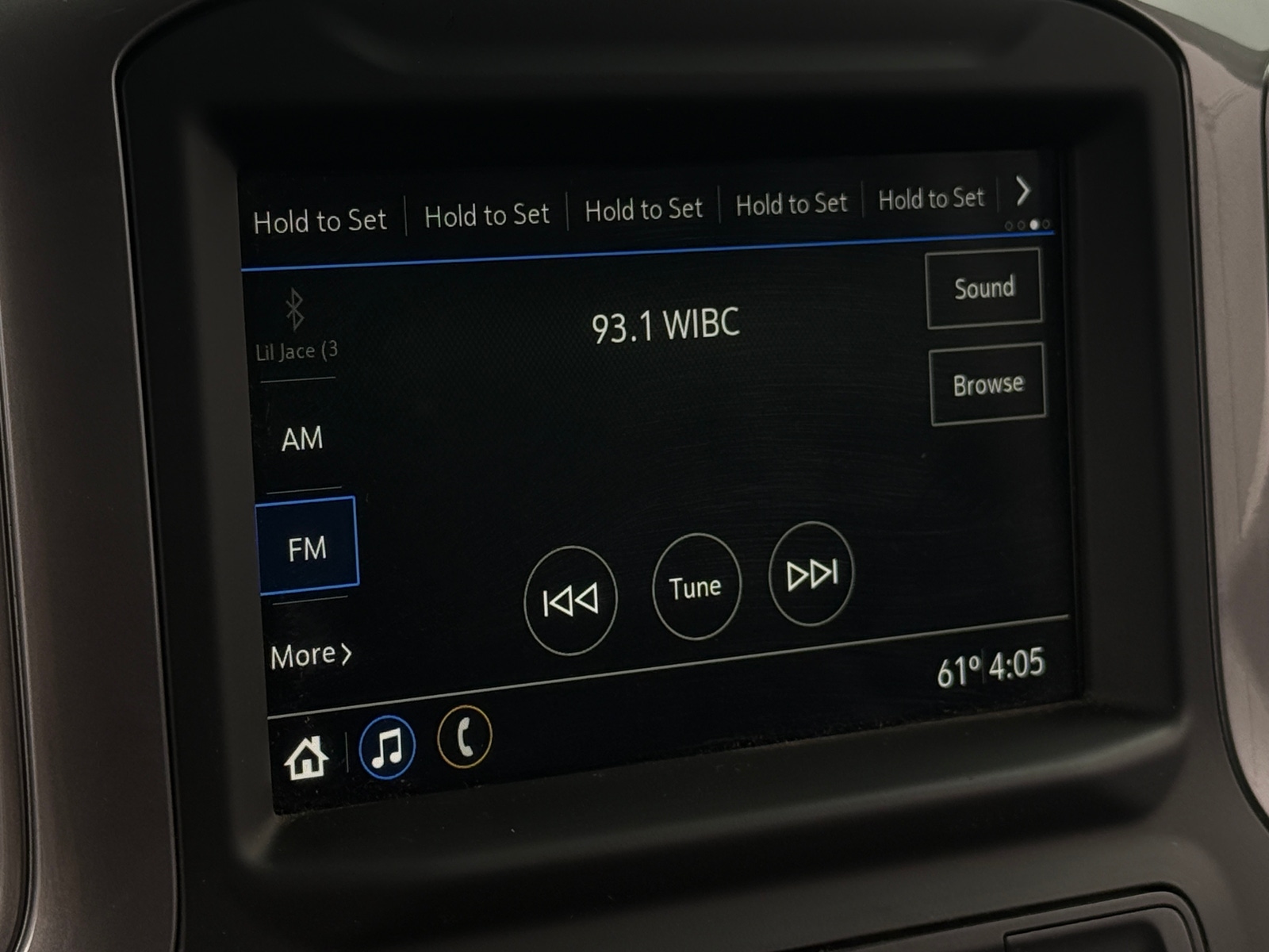 Thumbnail: 2019 Chevrolet Silverado 1500 - 3