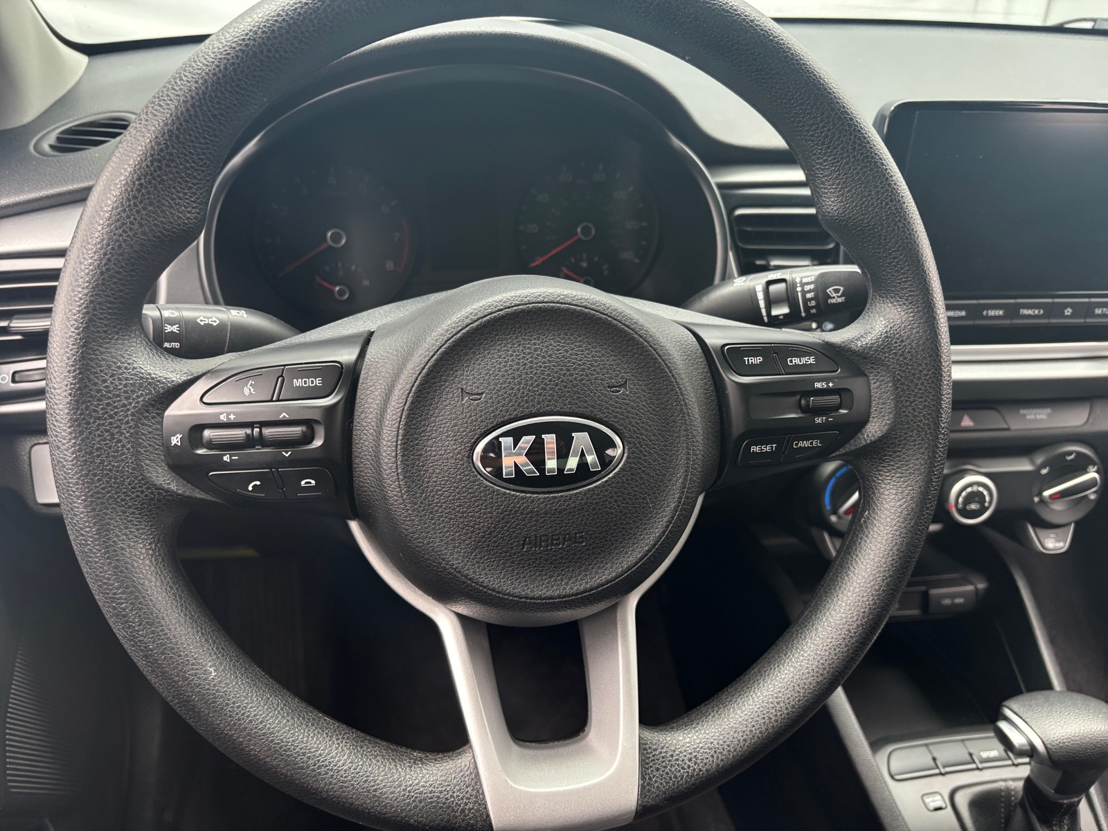 Thumbnail: 2021 Kia Rio - 5