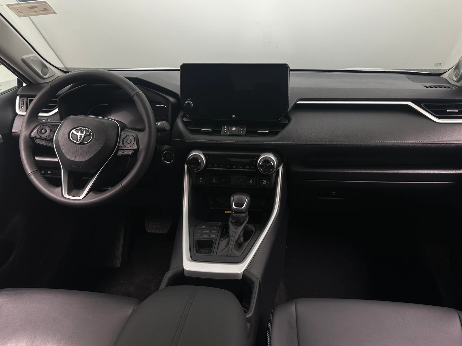 Thumbnail: 2025 Toyota RAV4 - 2