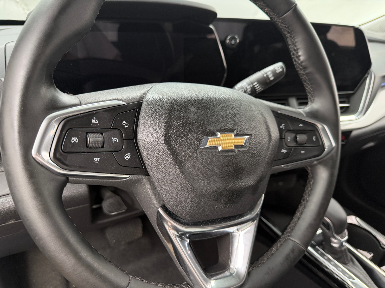 Thumbnail: 2025 Chevrolet Trax - 5