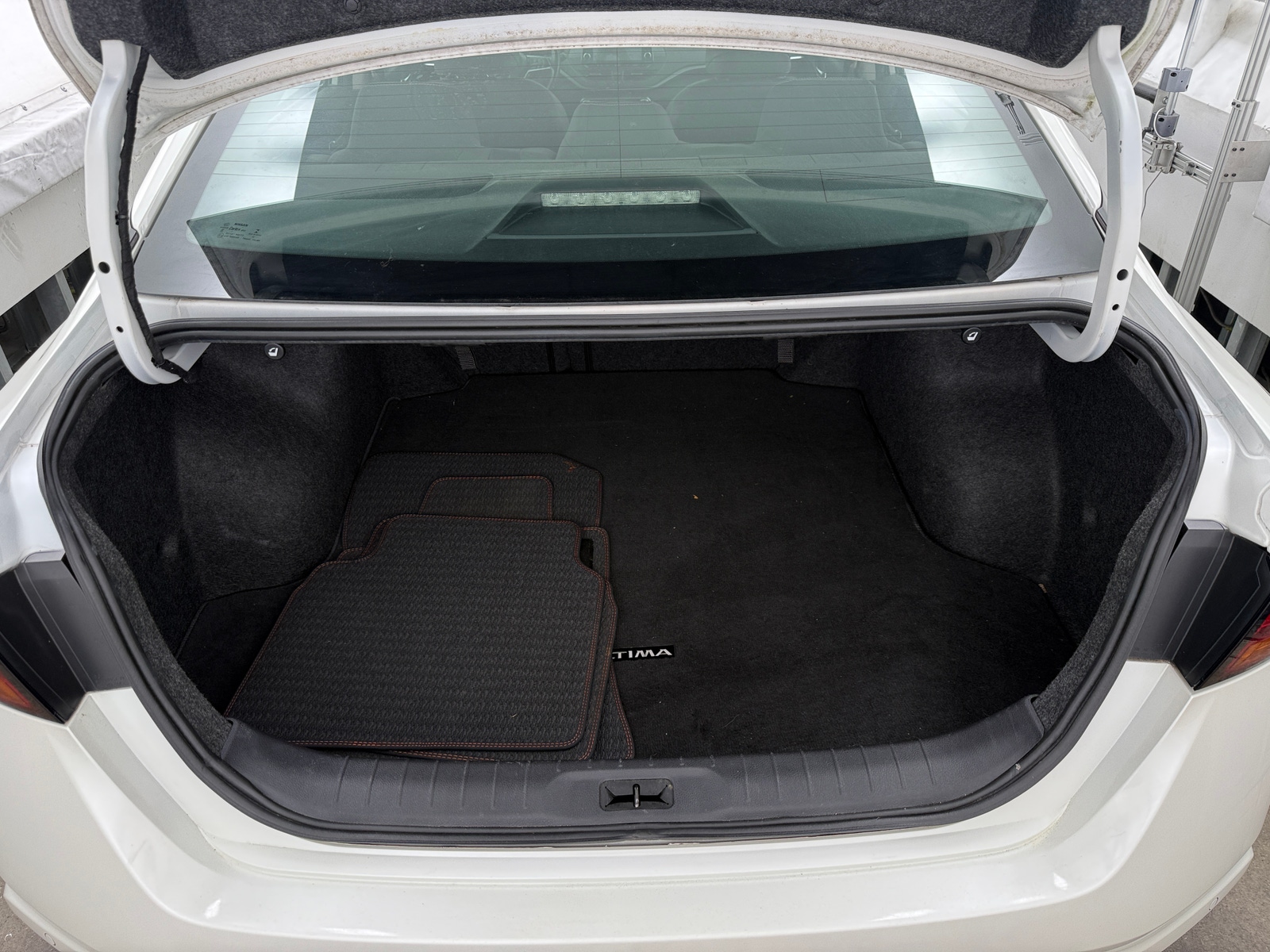 Thumbnail: 2020 Nissan Altima - 7