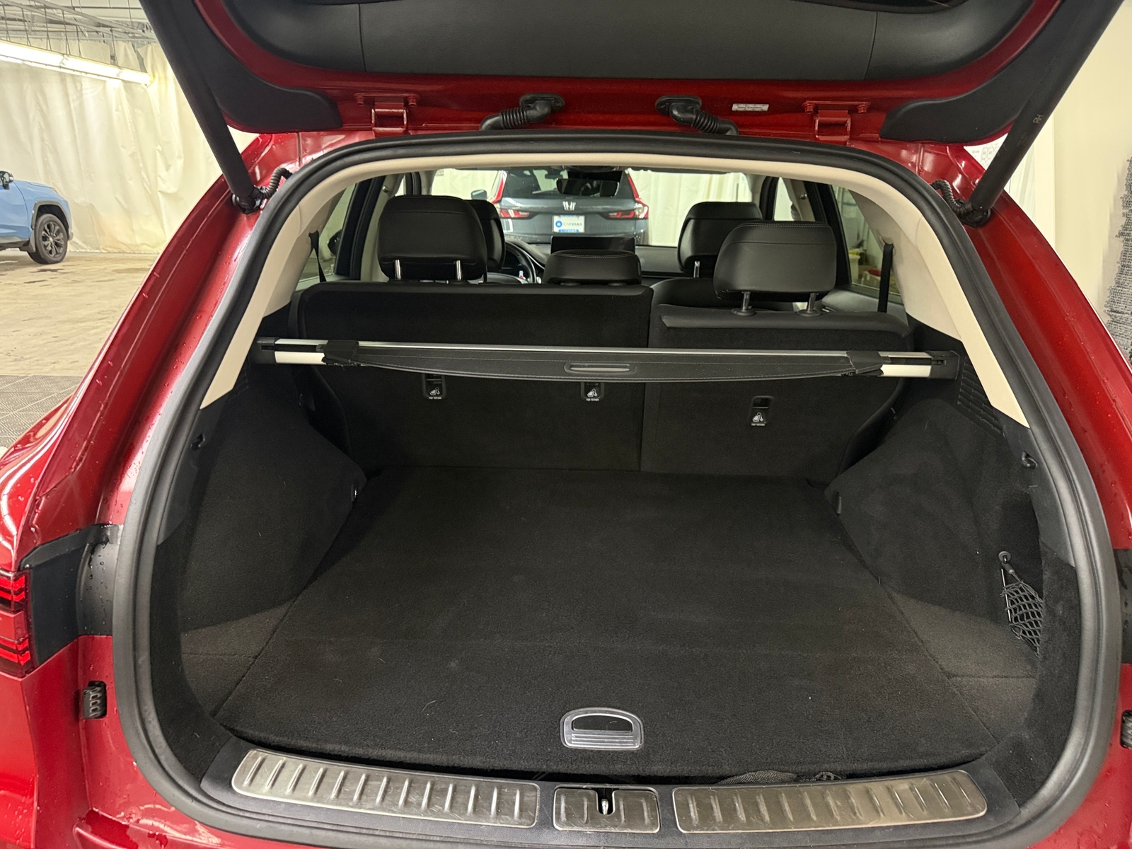 Thumbnail: 2022 Genesis GV70 - 6